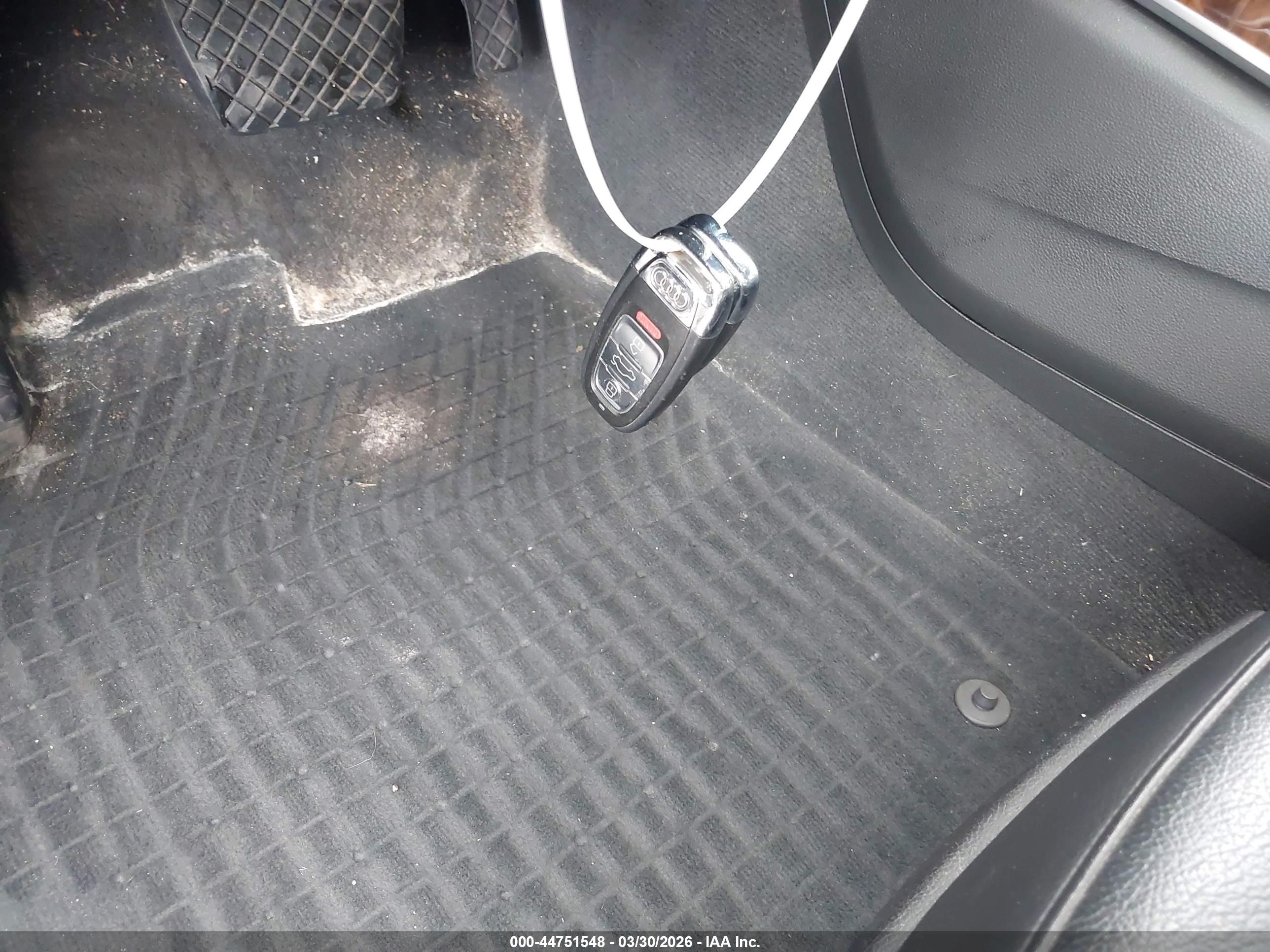 AUDI A6 image 11