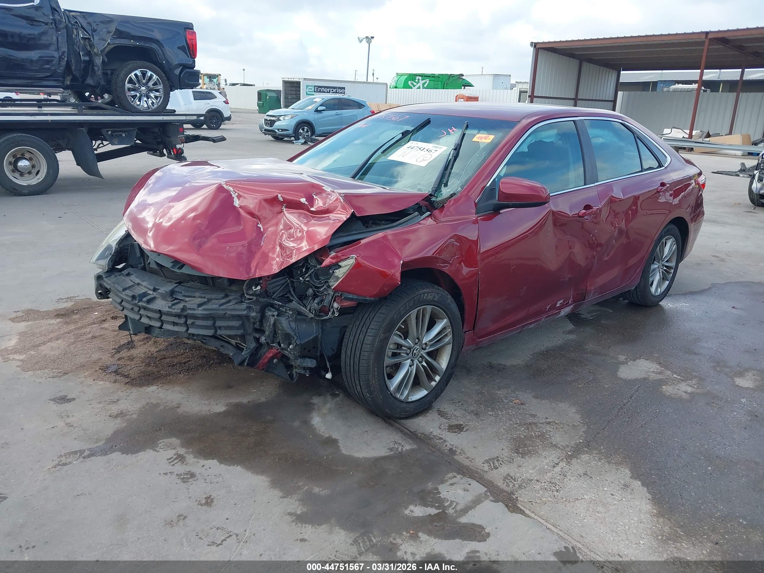 TOYOTA CAMRY image 2