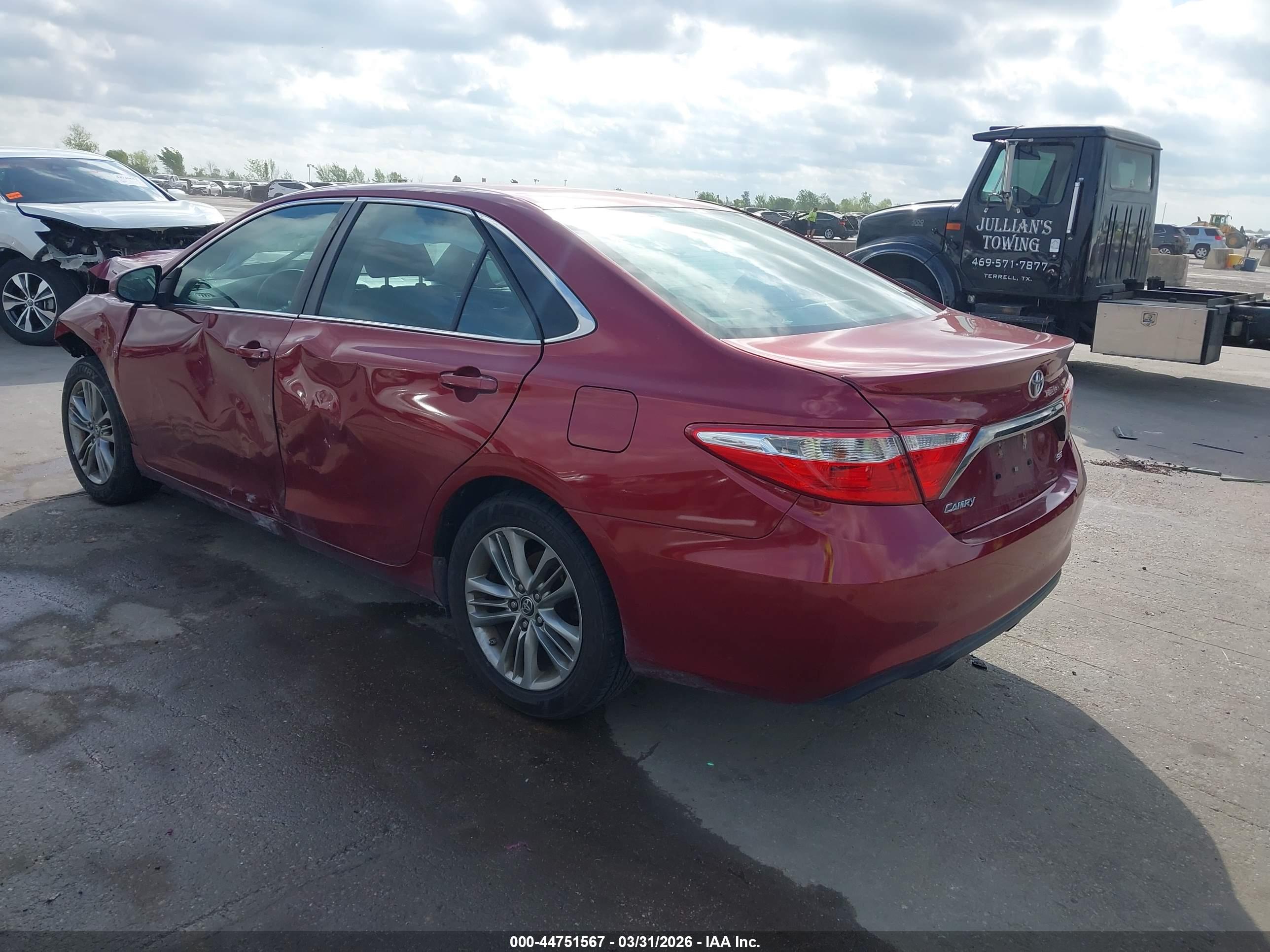 TOYOTA CAMRY image 3
