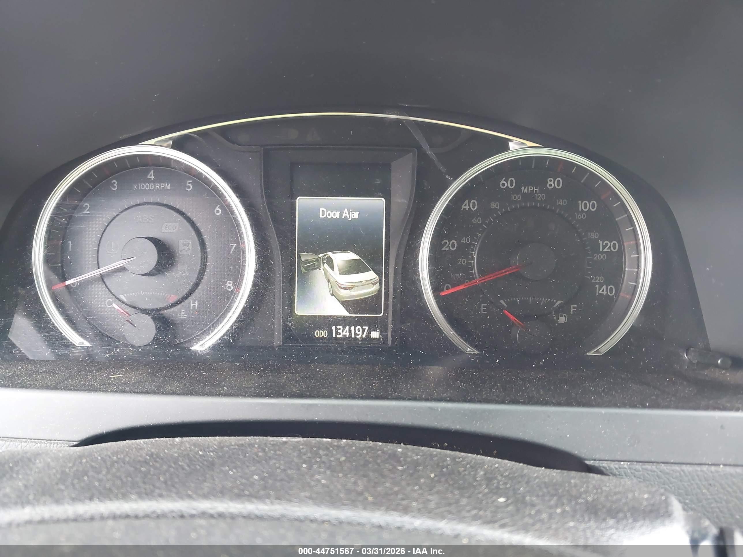 TOYOTA CAMRY image 7