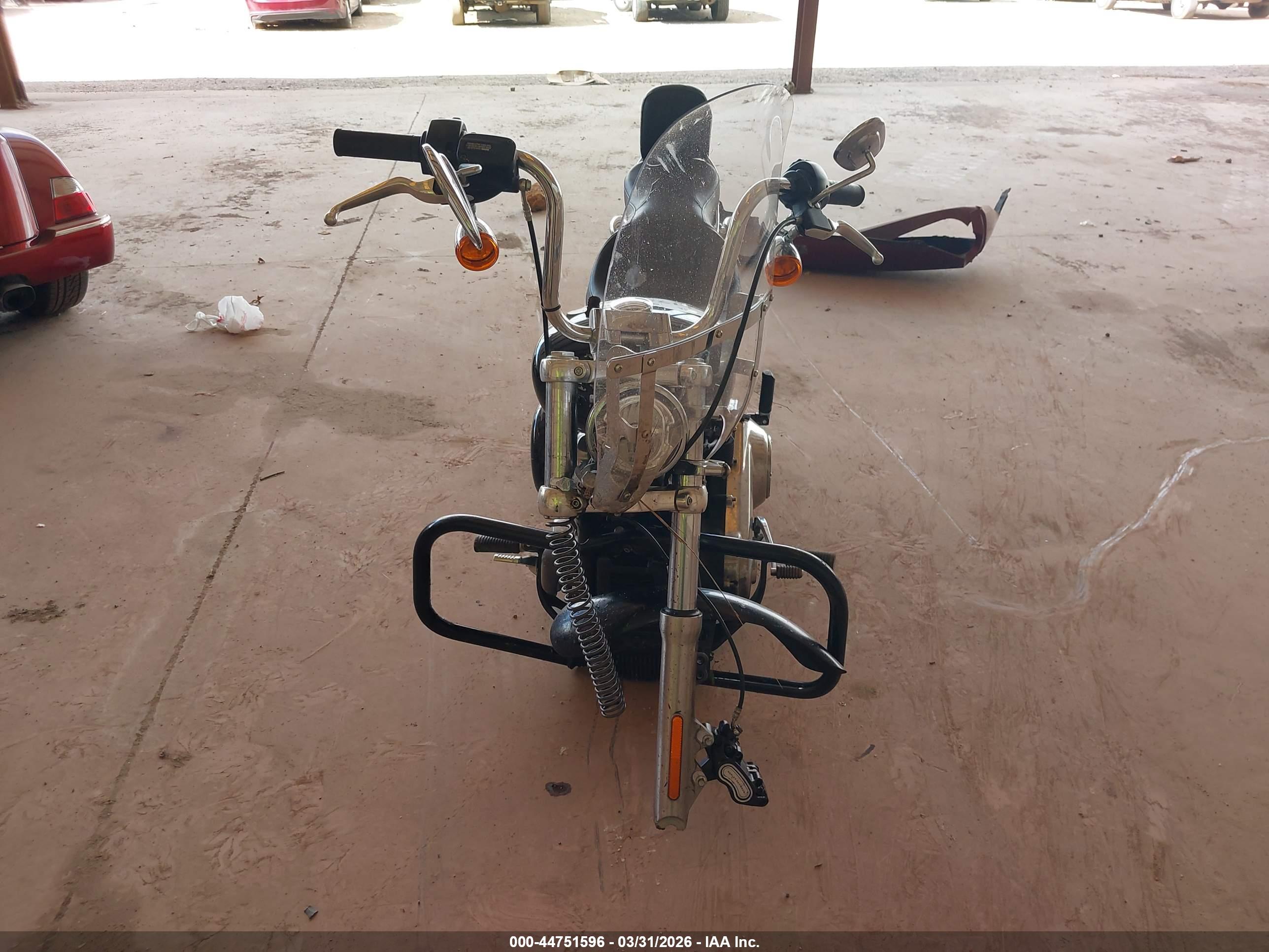 HARLEY-DAVIDSON FXST image 5