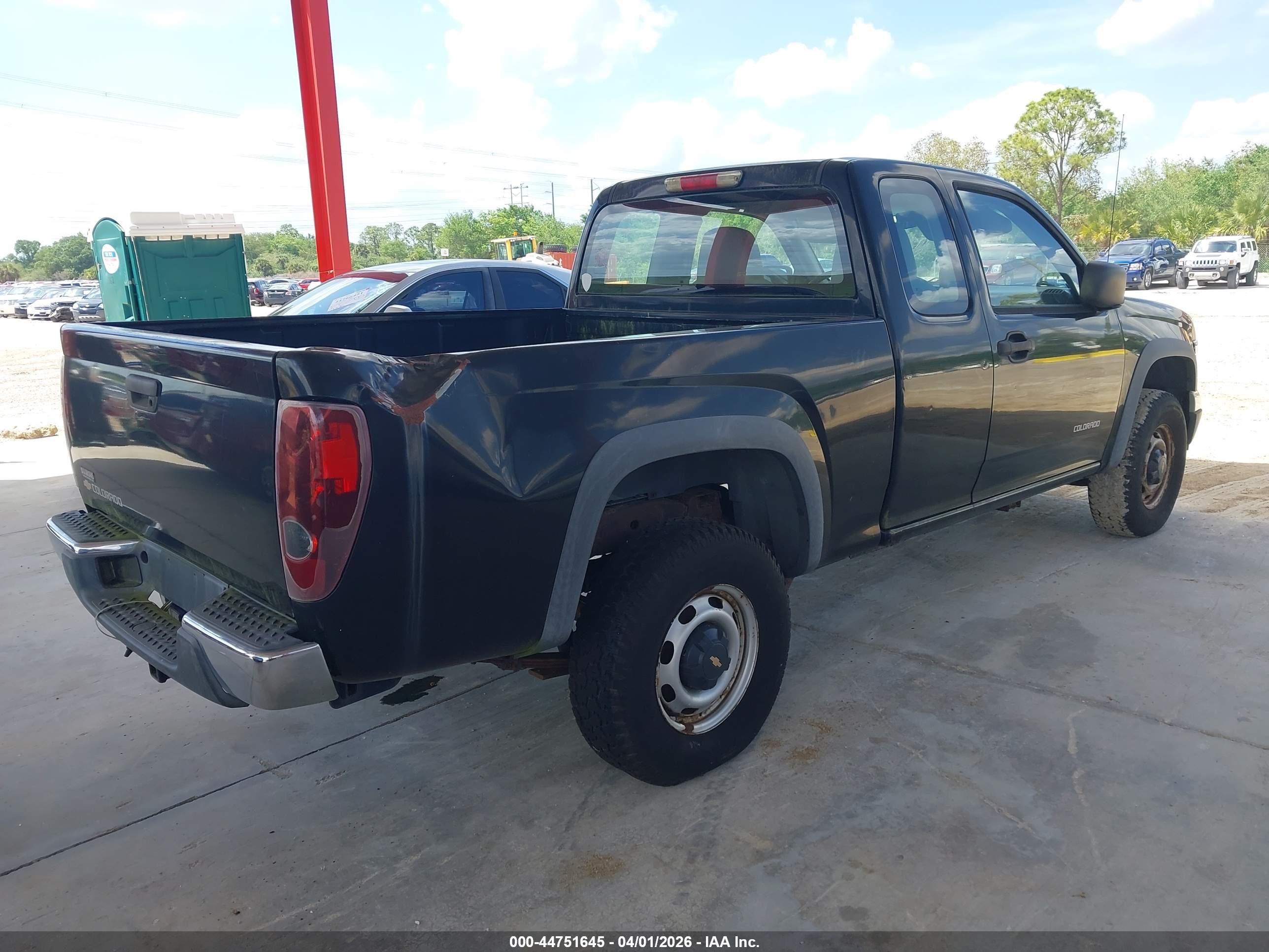 CHEVROLET COLORADO image 4