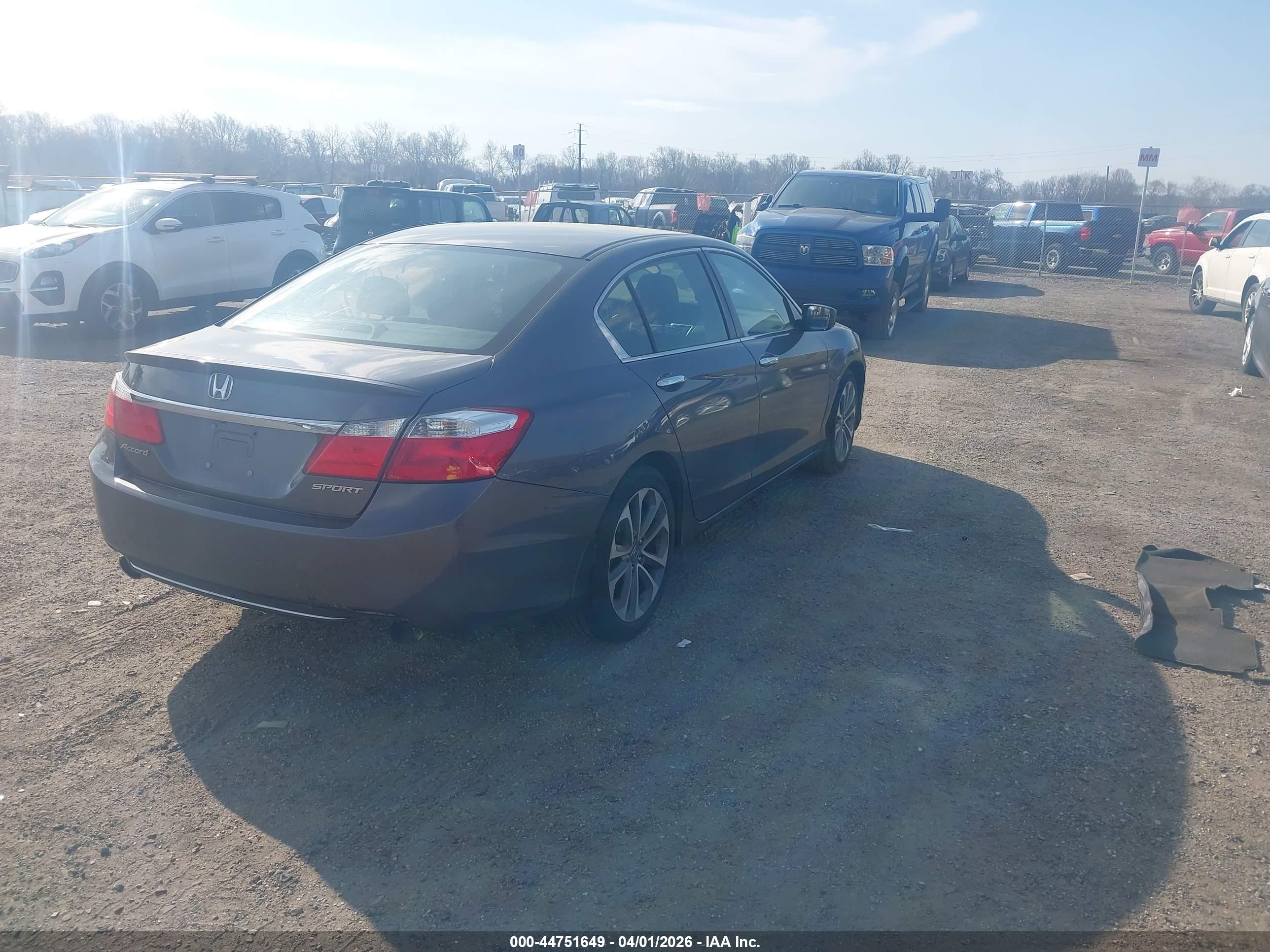 HONDA ACCORD image 4