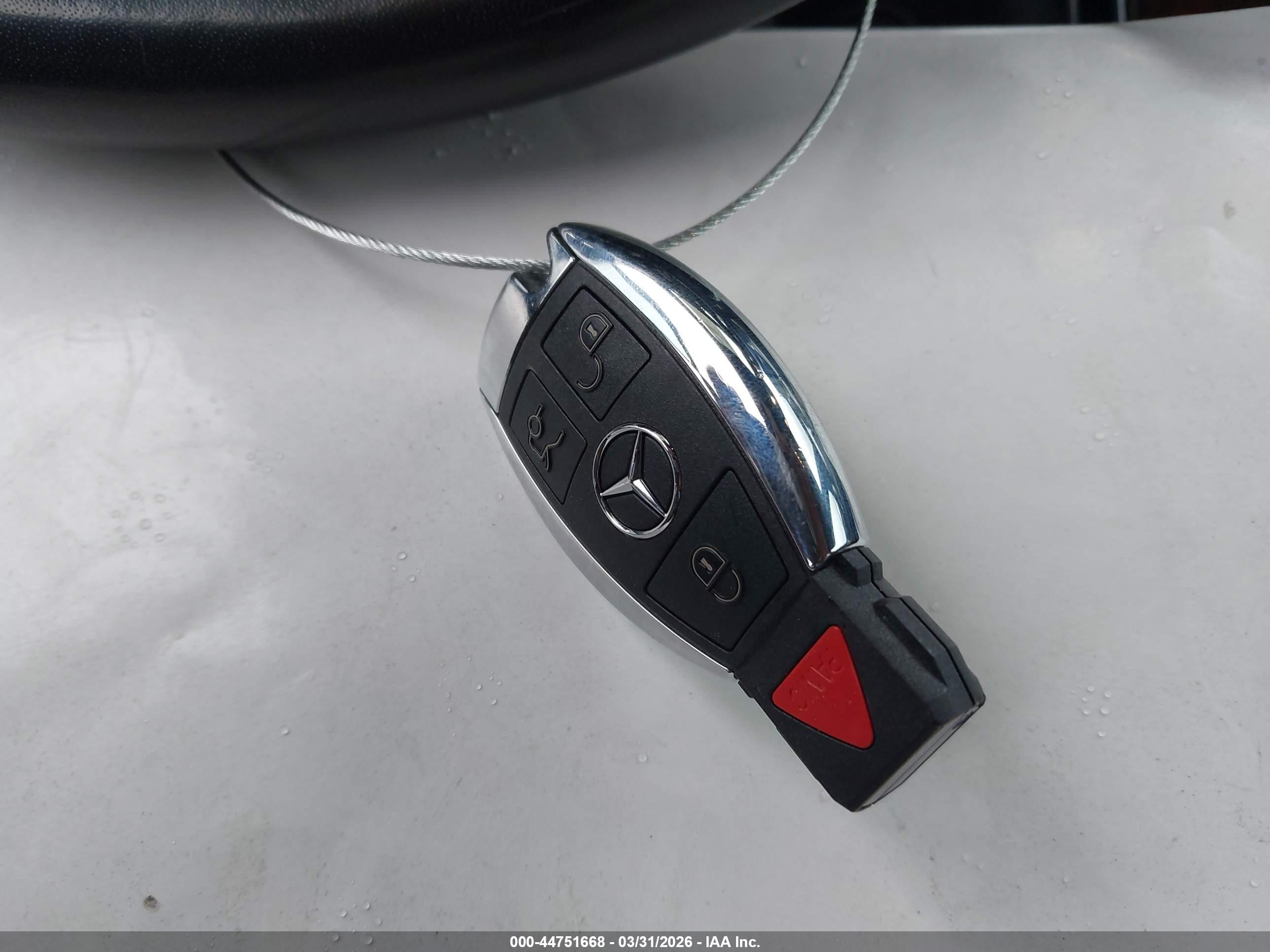 MERCEDES-BENZ GLC image 11