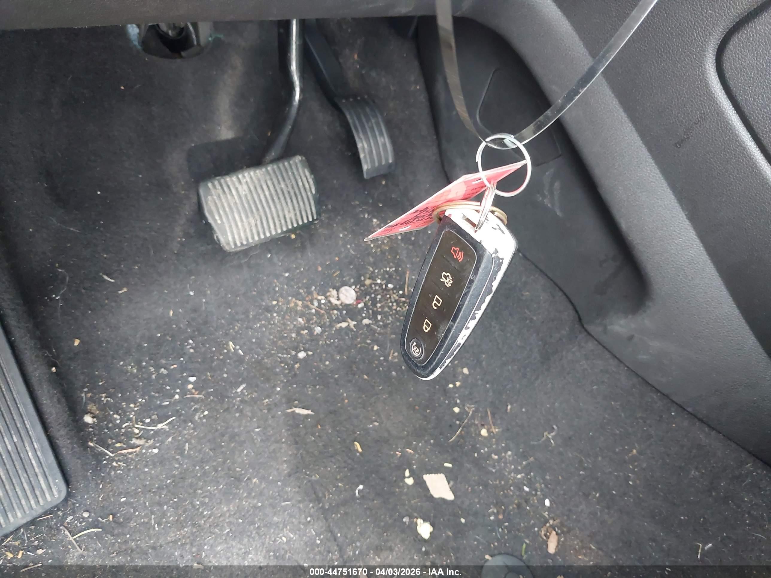 FORD ESCAPE image 11
