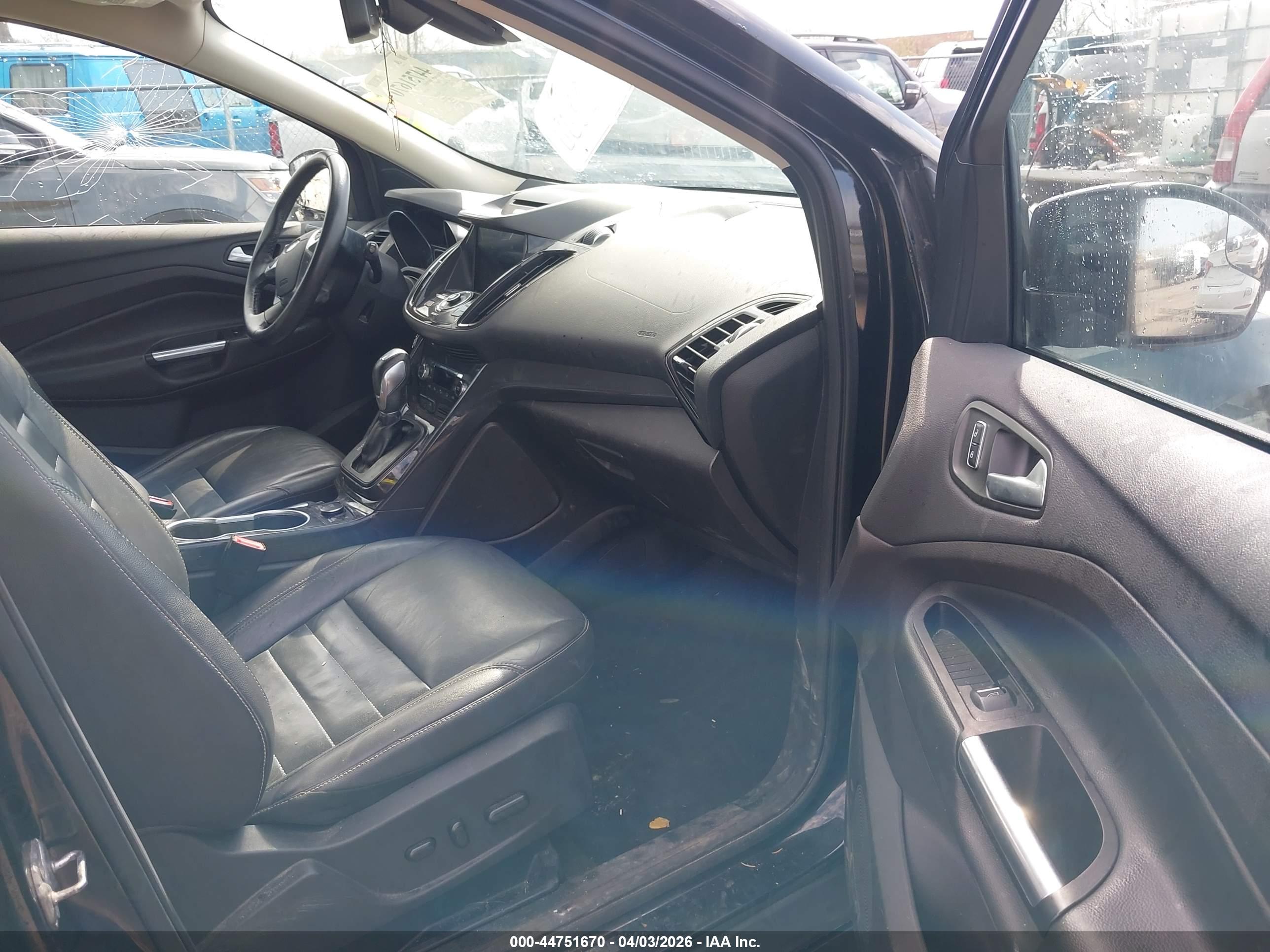 FORD ESCAPE image 5
