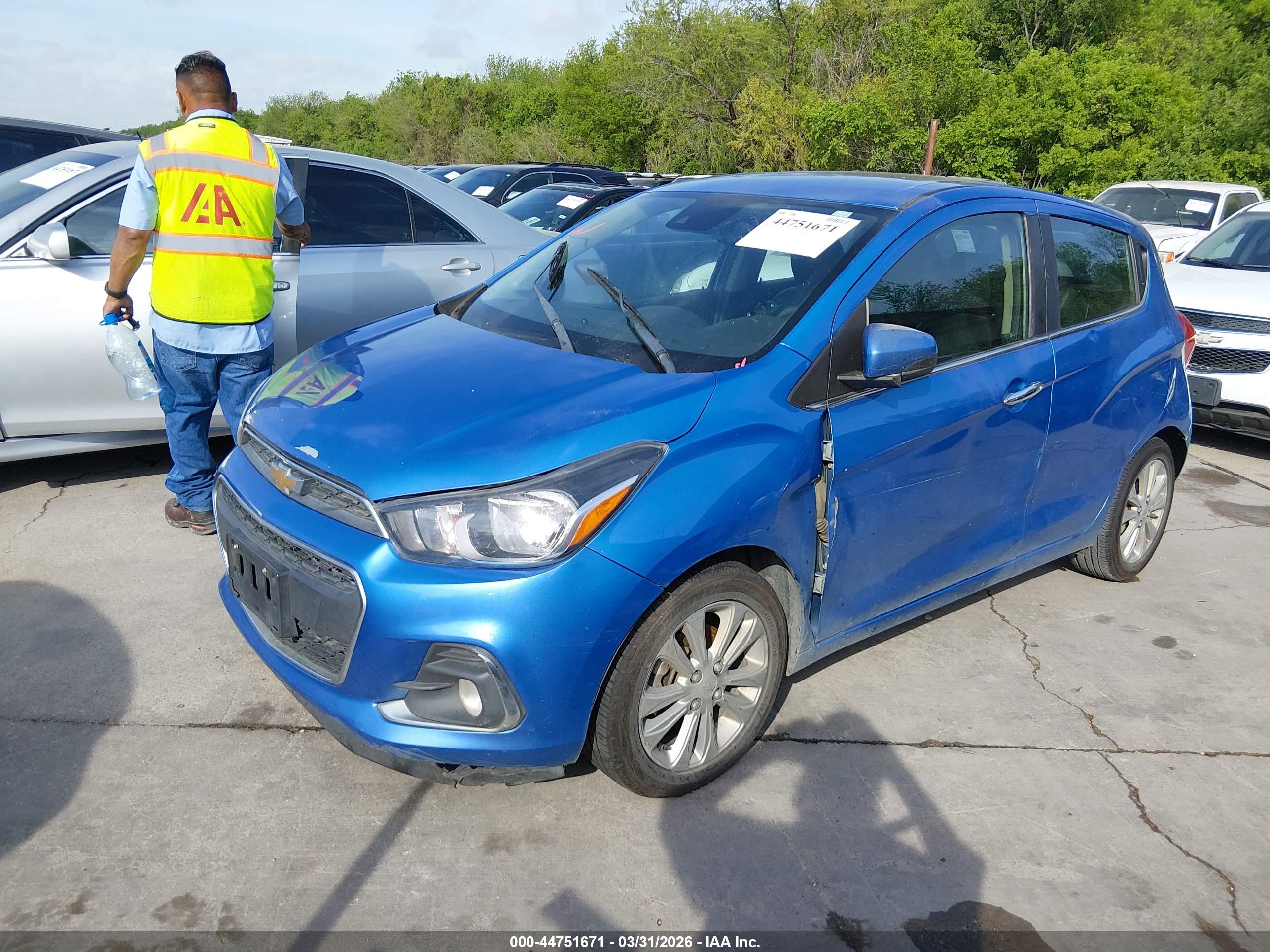 CHEVROLET SPARK image 2