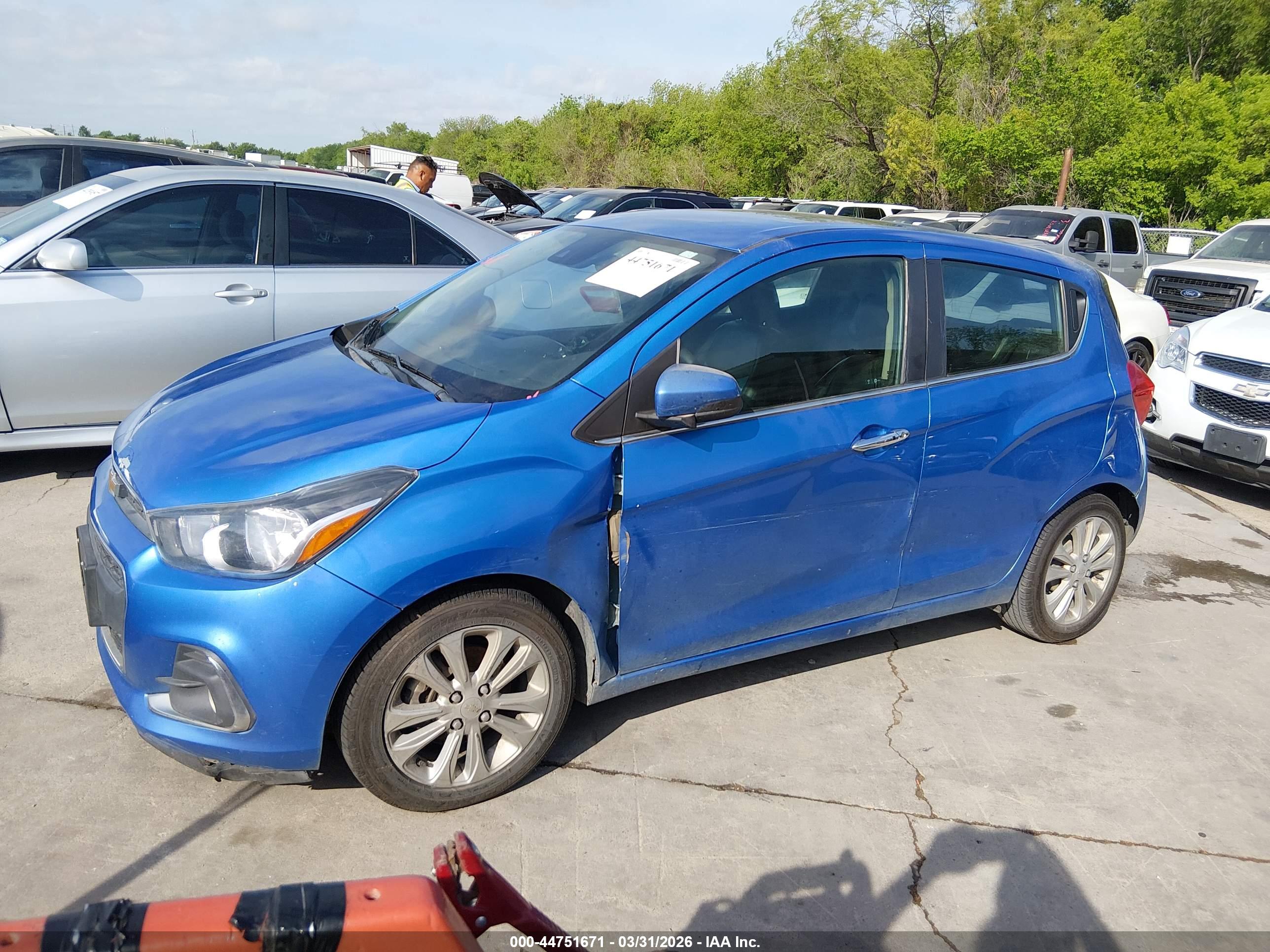 CHEVROLET SPARK image 6