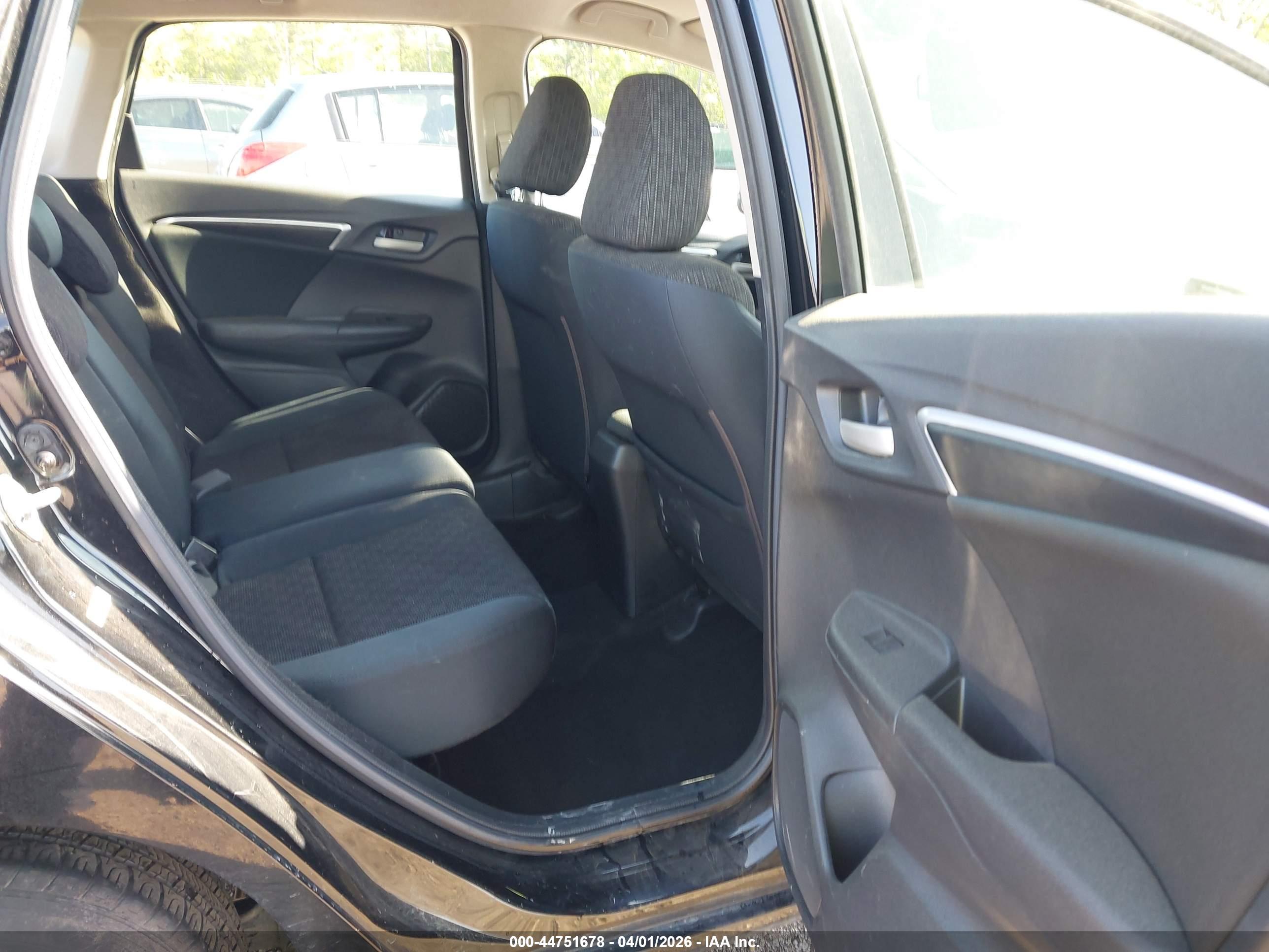 HONDA FIT image 8