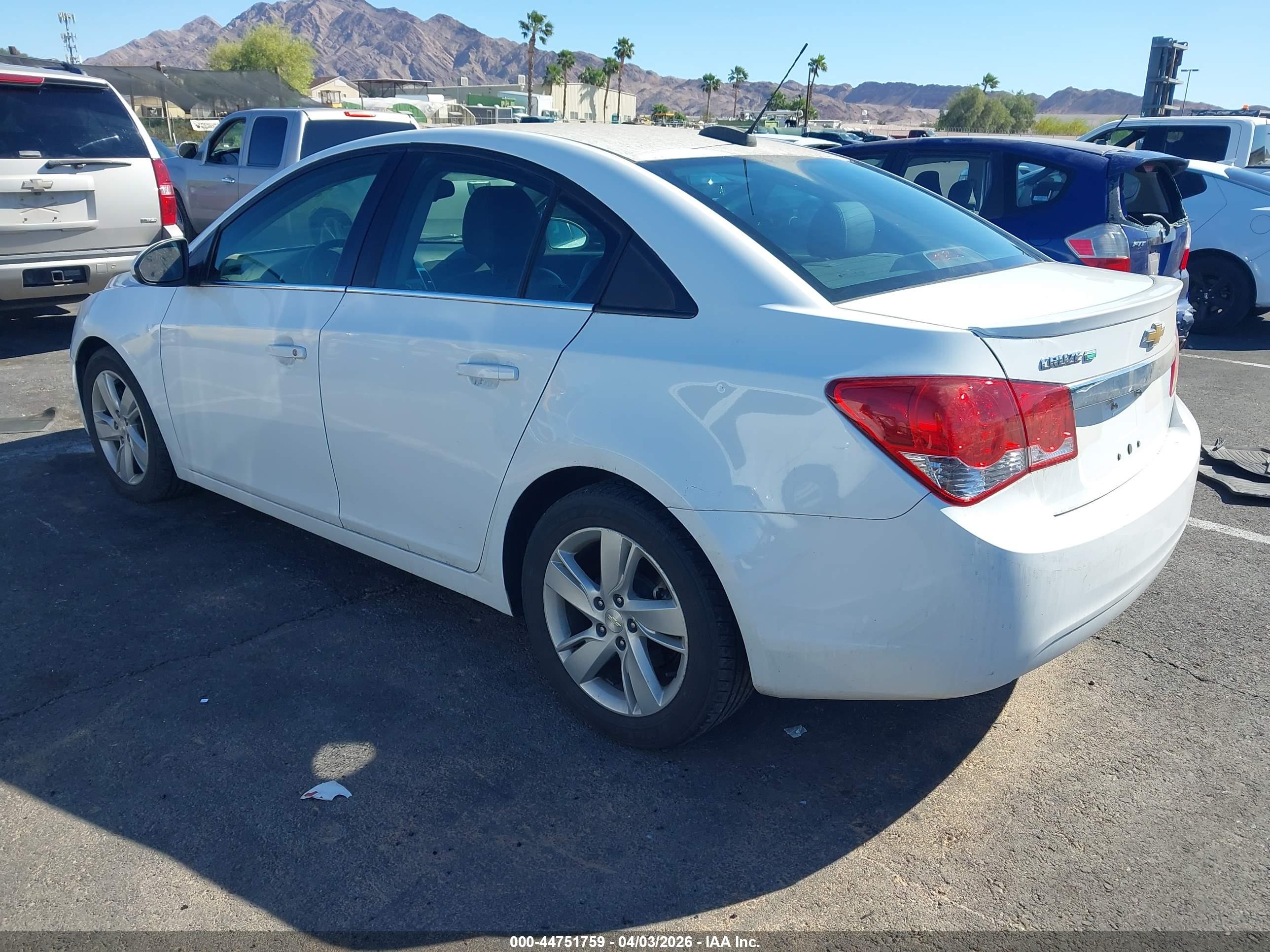 CHEVROLET CRUZE image 3