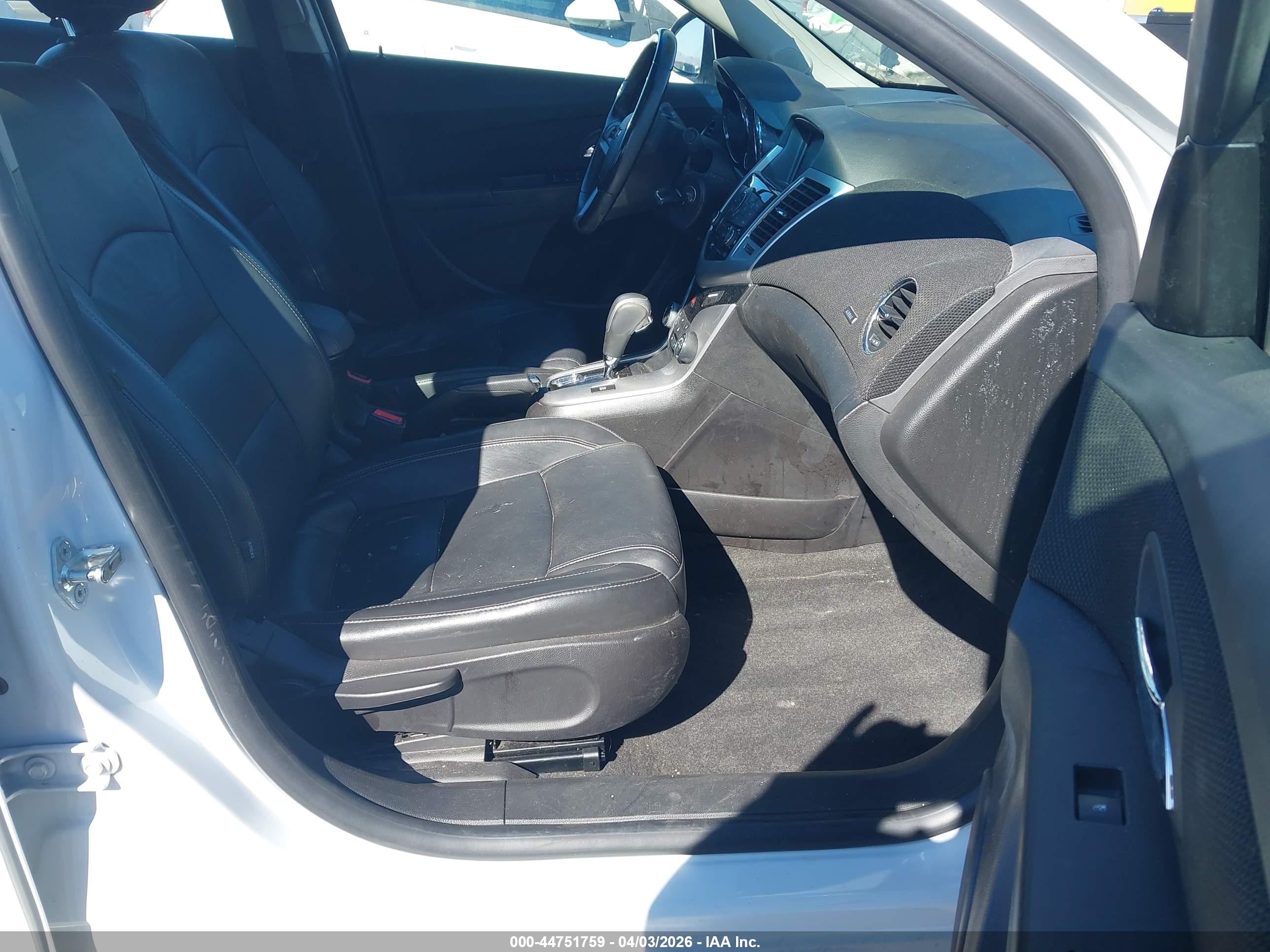 CHEVROLET CRUZE image 5