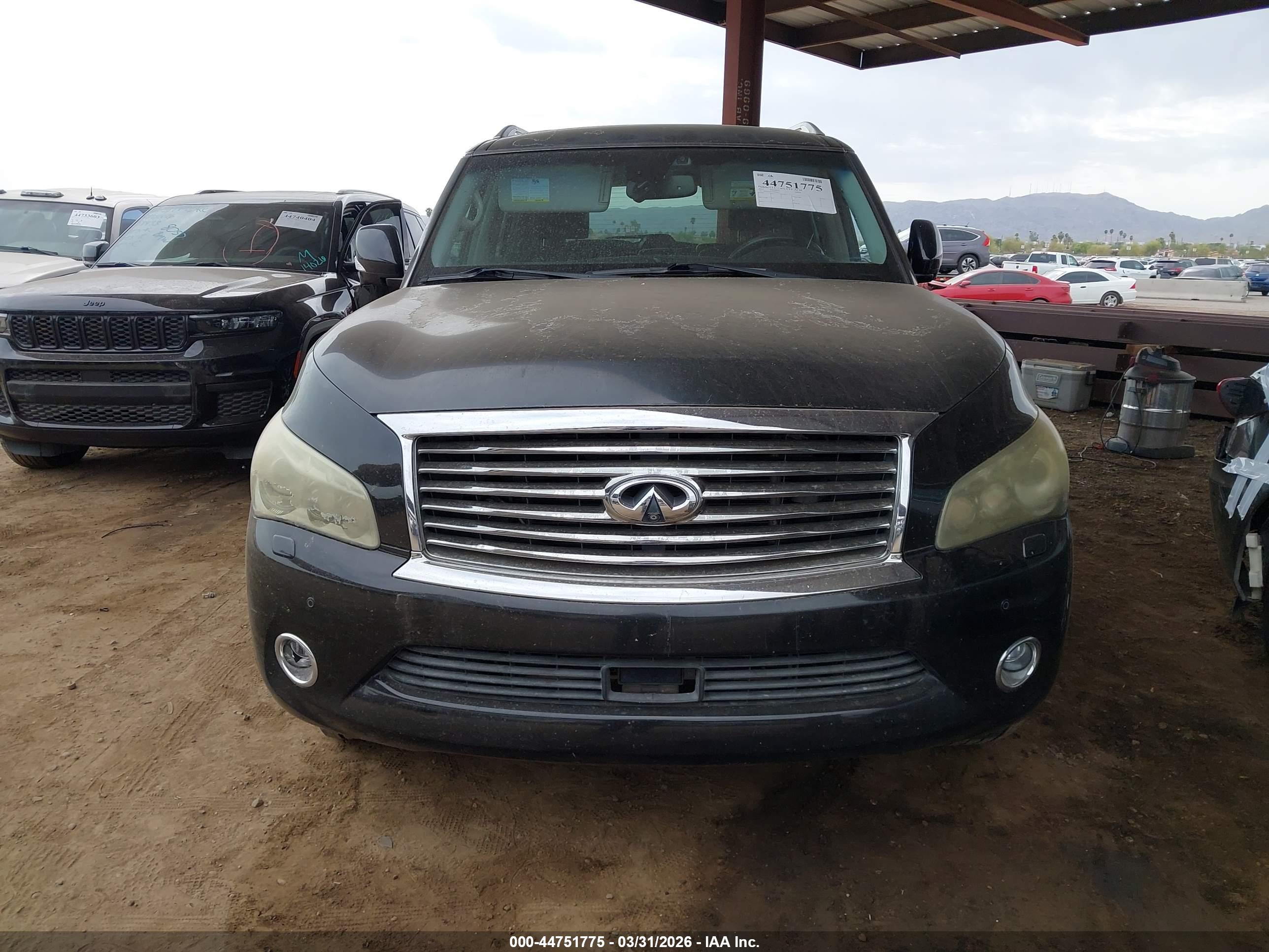 INFINITI QX56 image 6