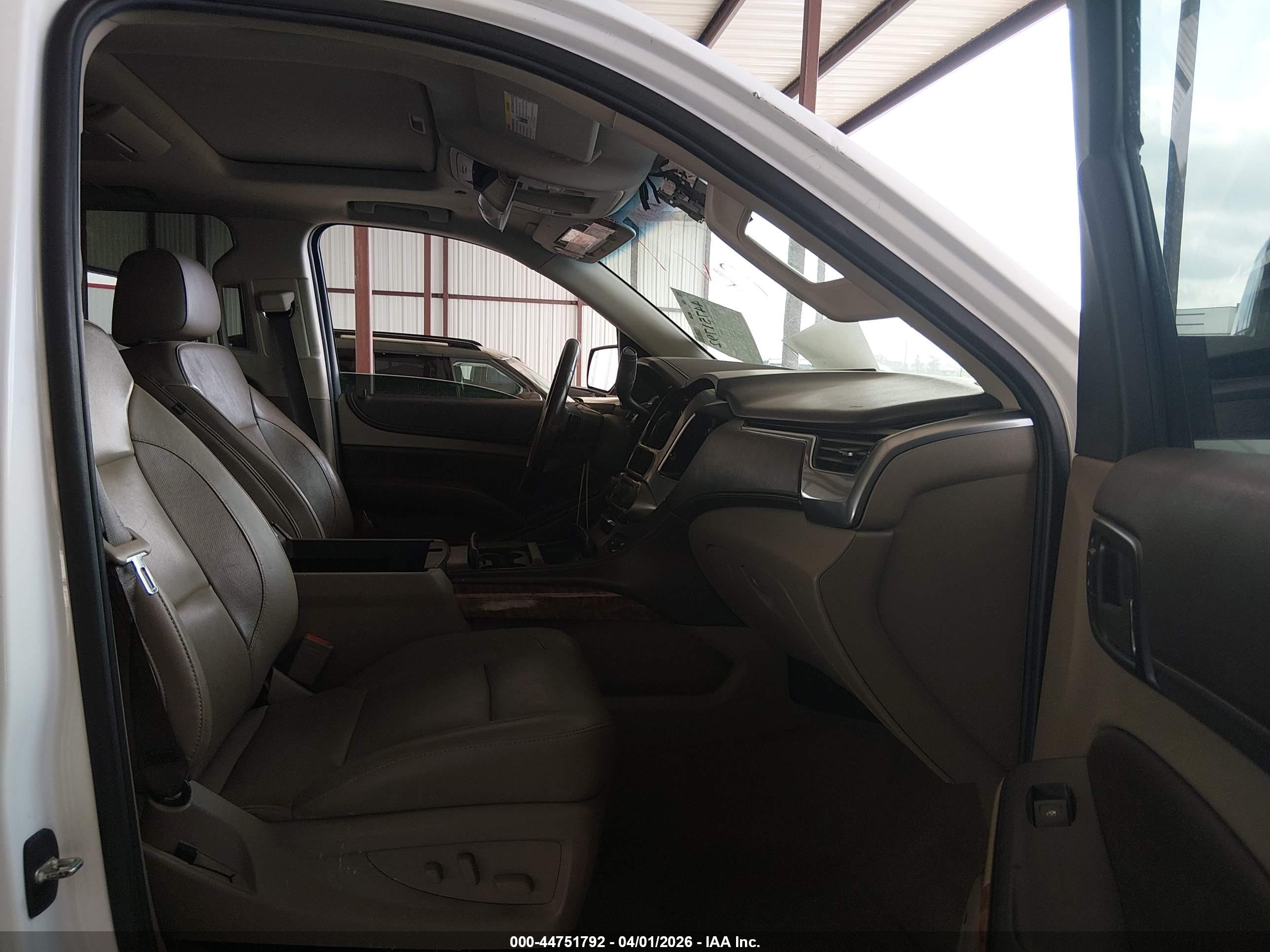 CHEVROLET TAHOE image 5