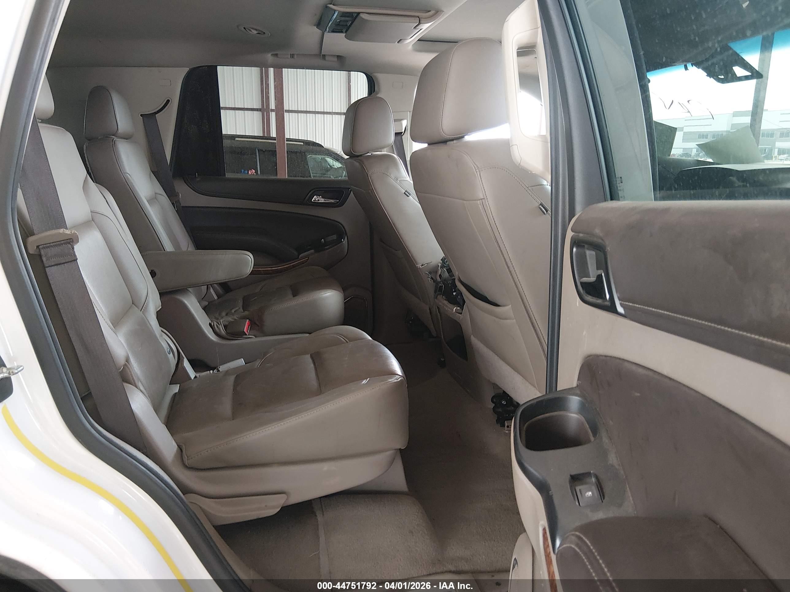CHEVROLET TAHOE image 8