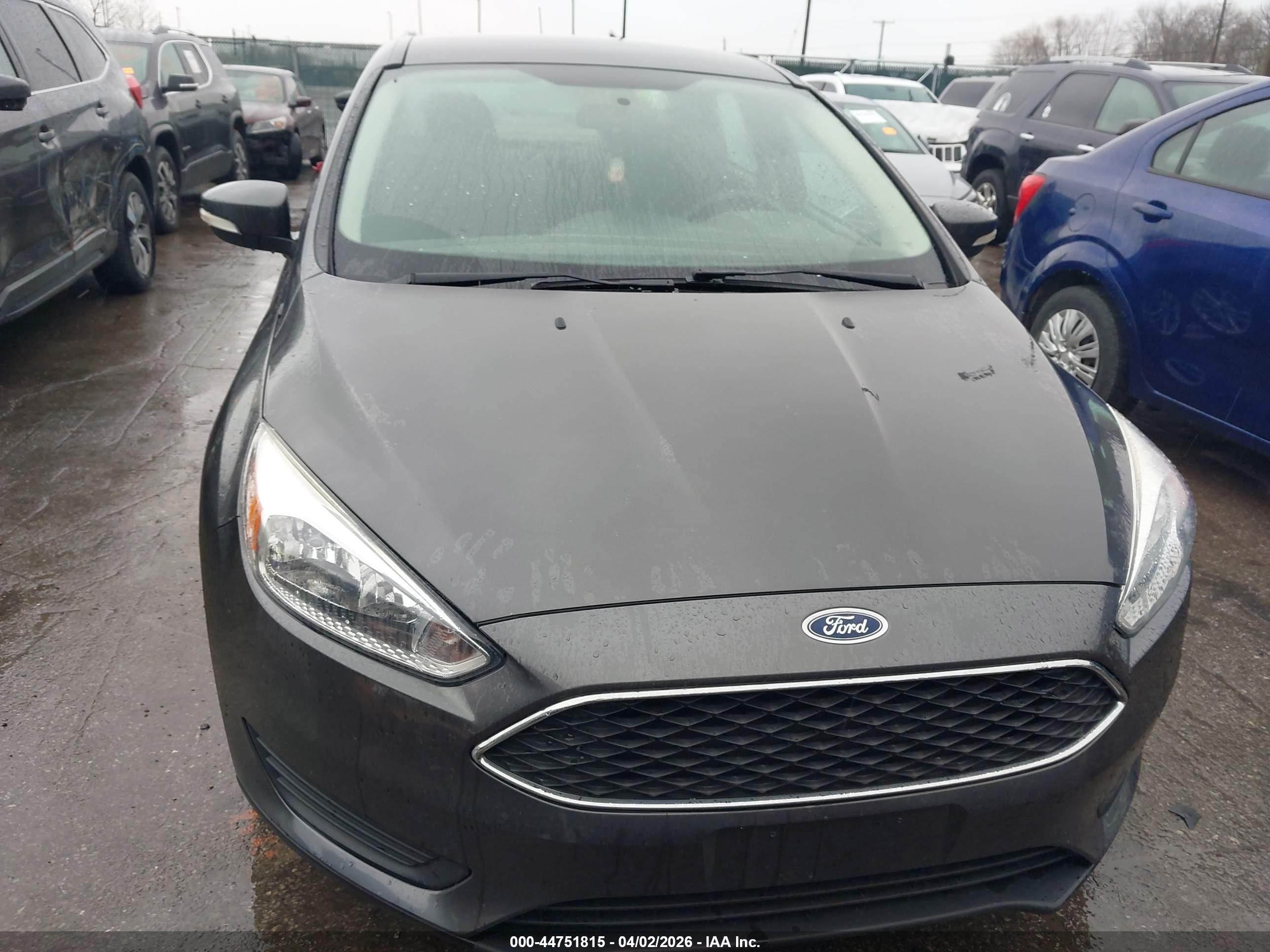 FORD FOCUS image 6