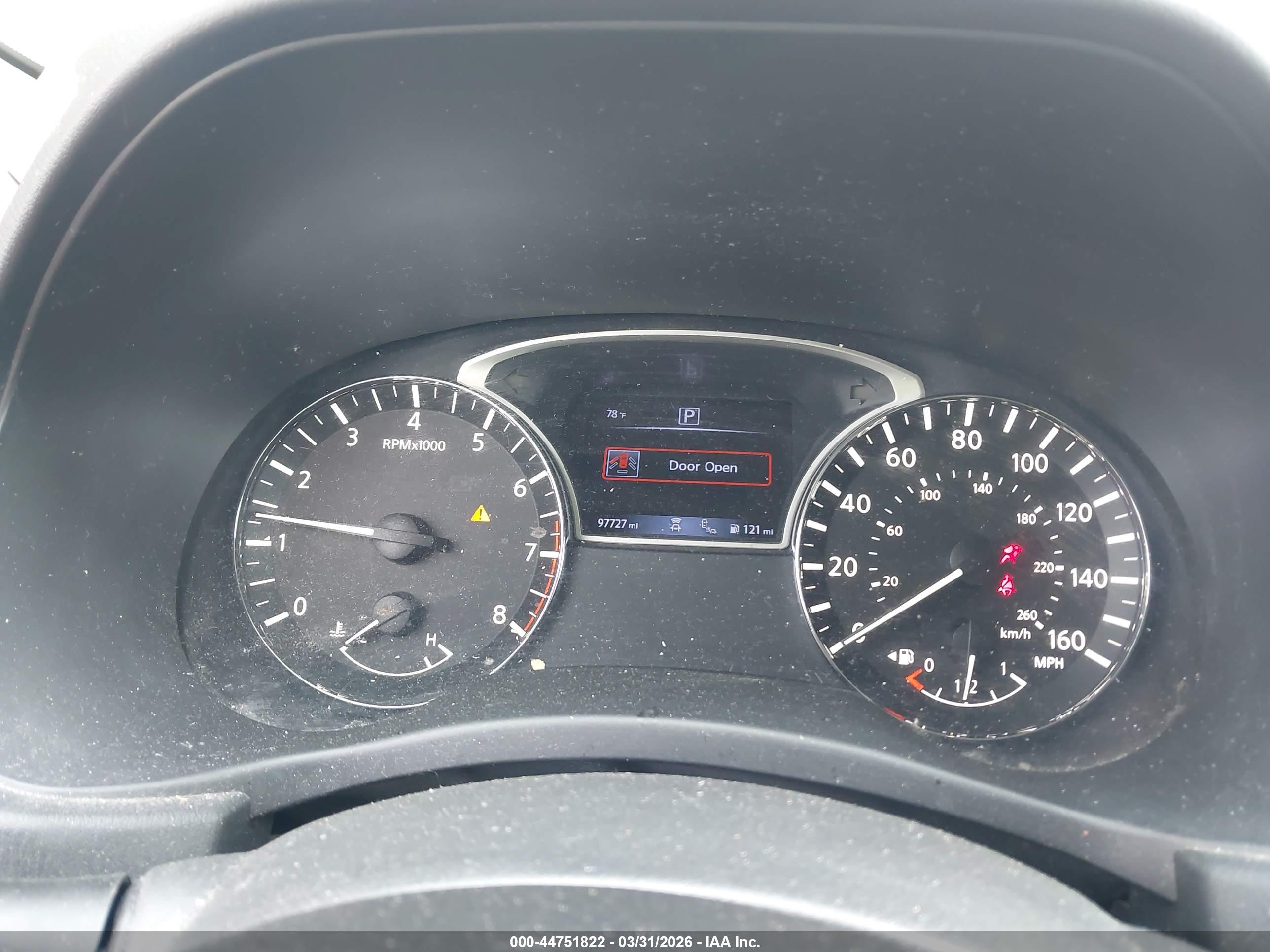 NISSAN PATHFINDER image 7