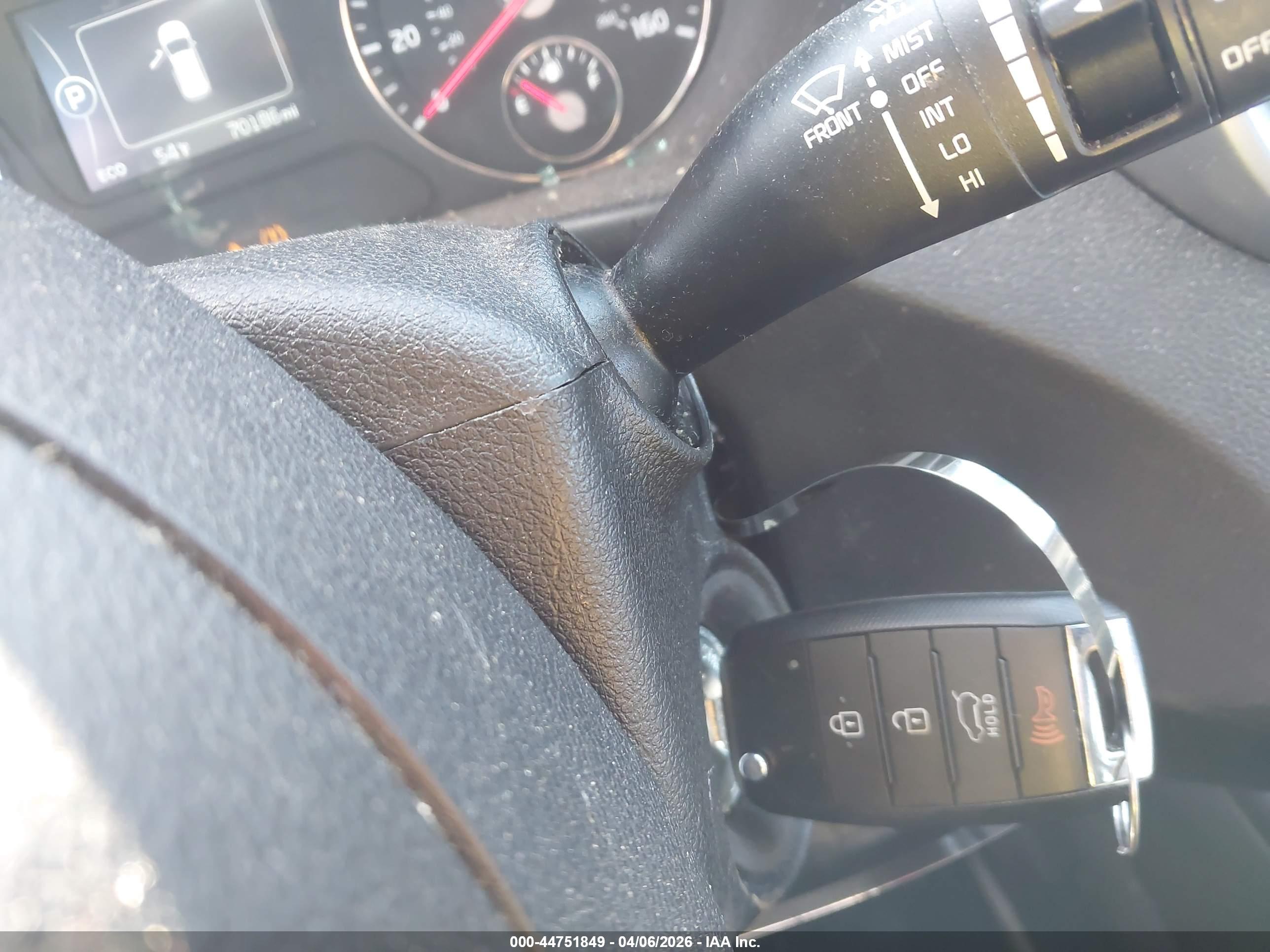 KIA SORENTO image 11