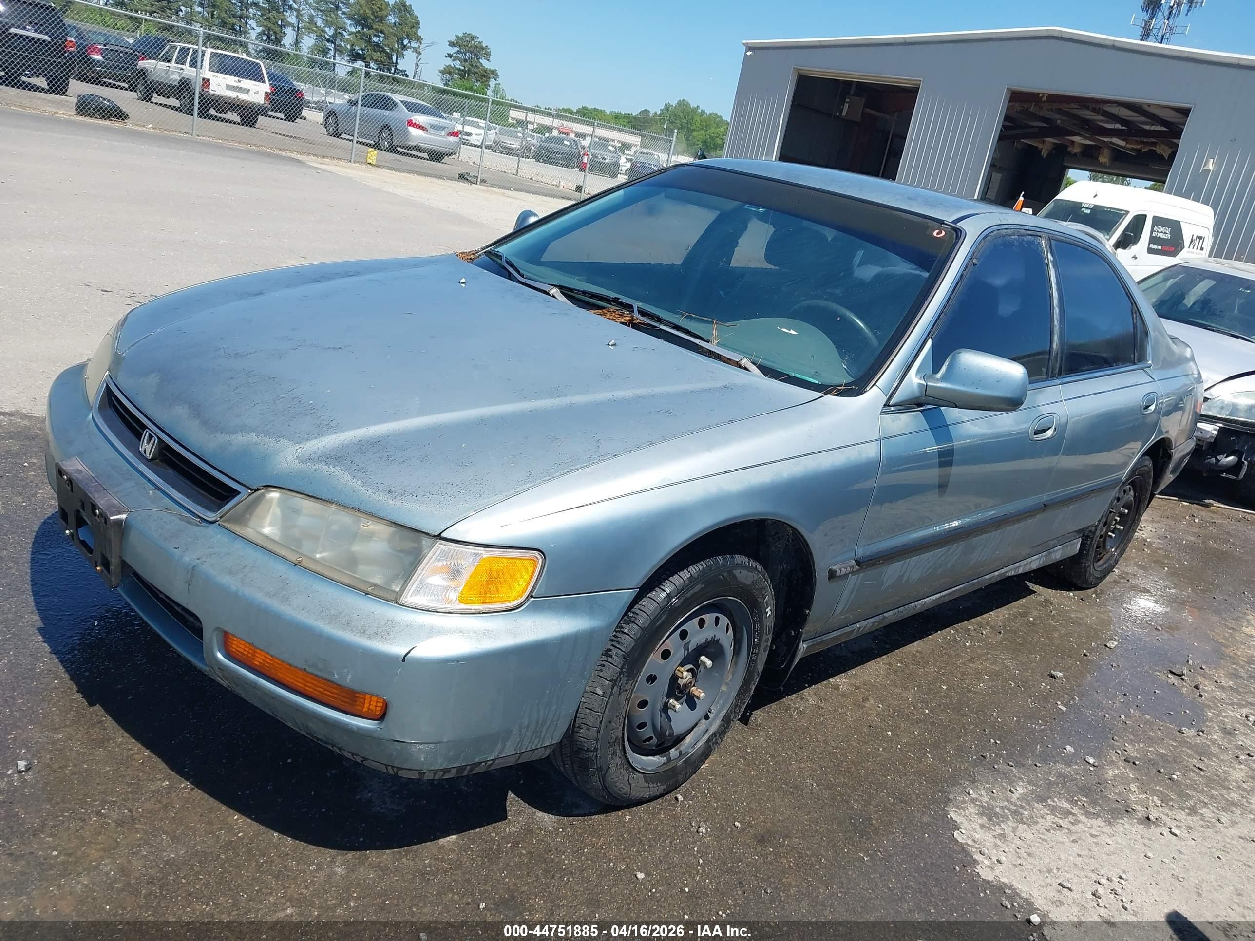 HONDA ACCORD image 2