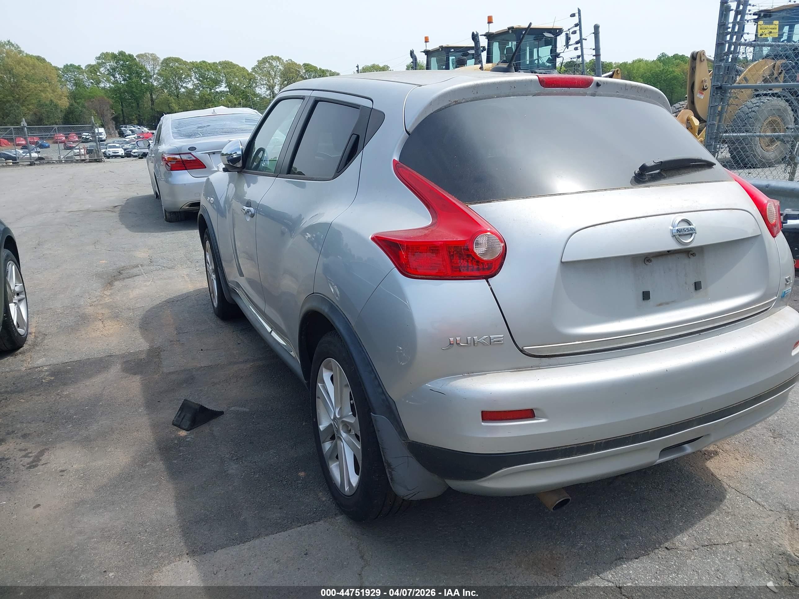 NISSAN JUKE image 3
