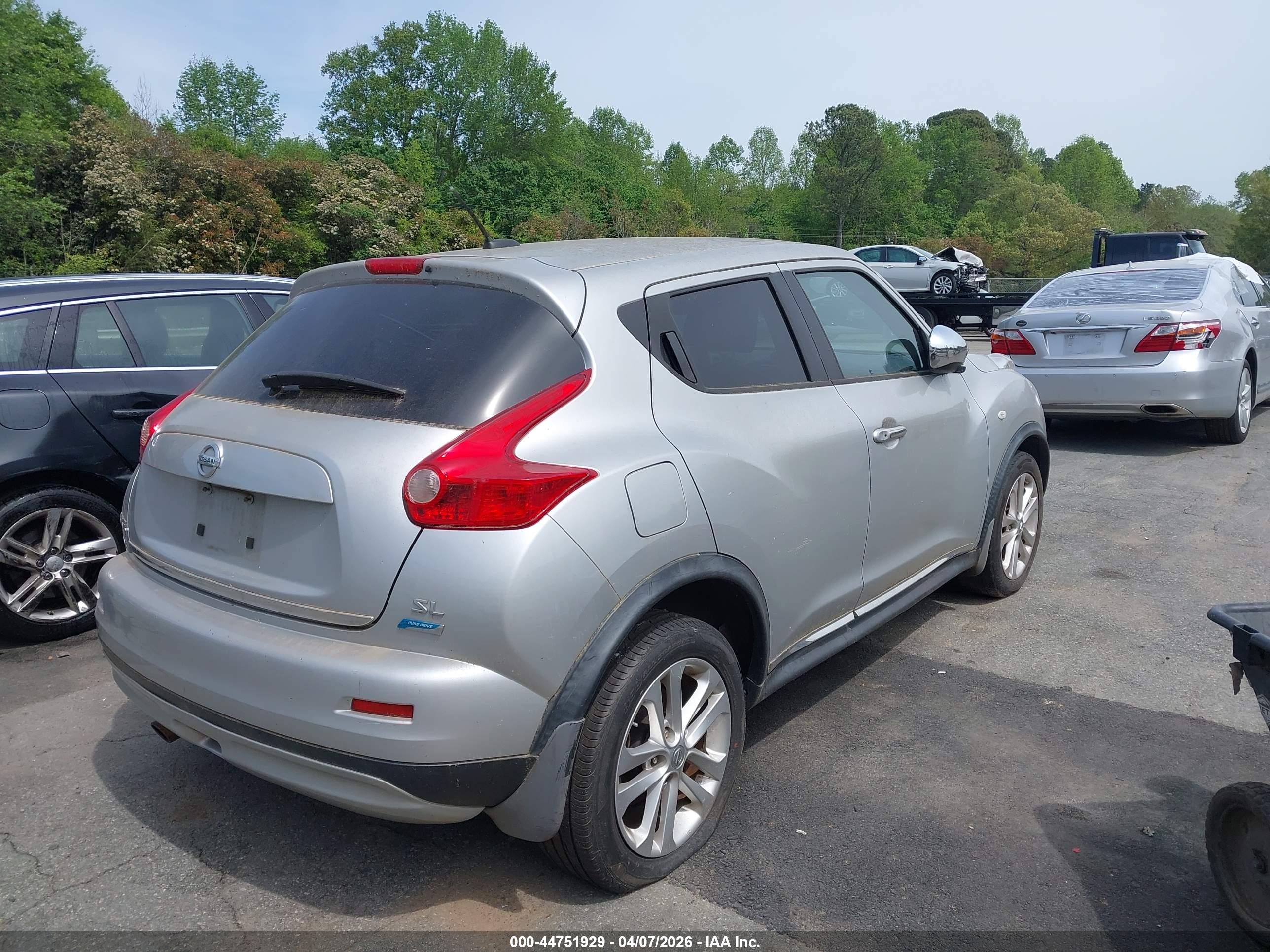 NISSAN JUKE image 4