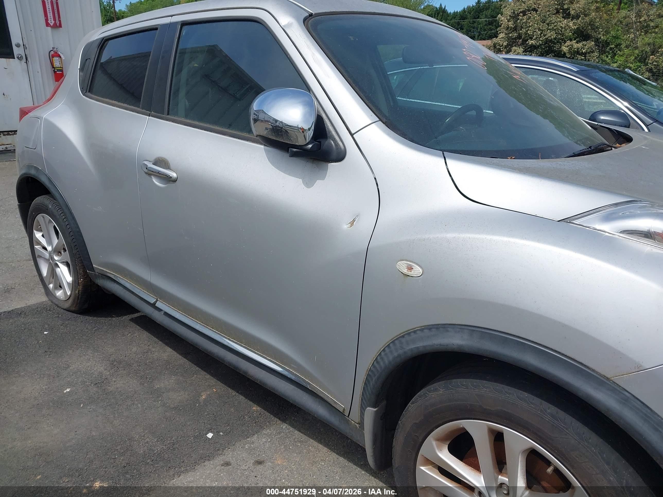 NISSAN JUKE image 6