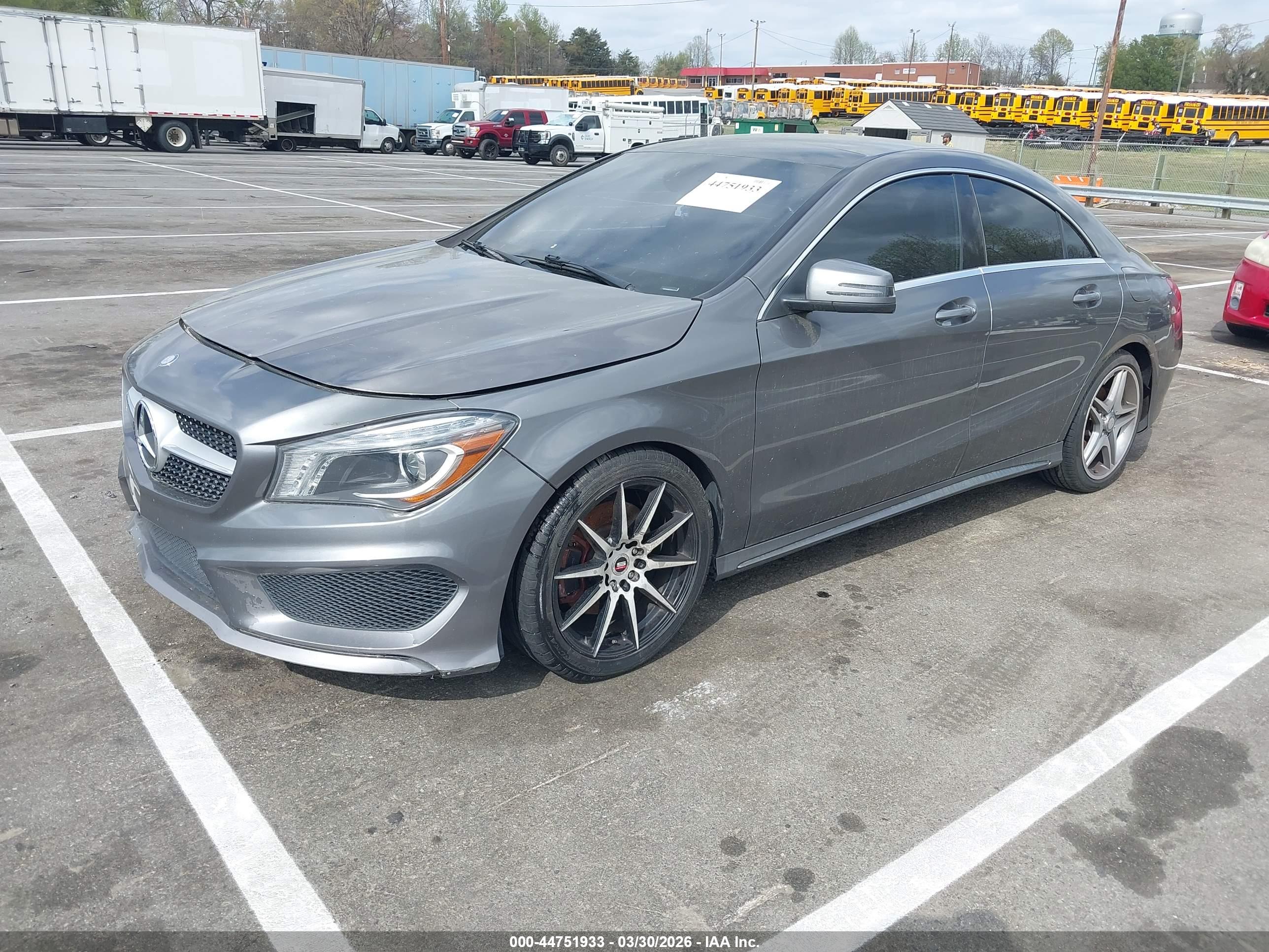MERCEDES-BENZ CLA image 2