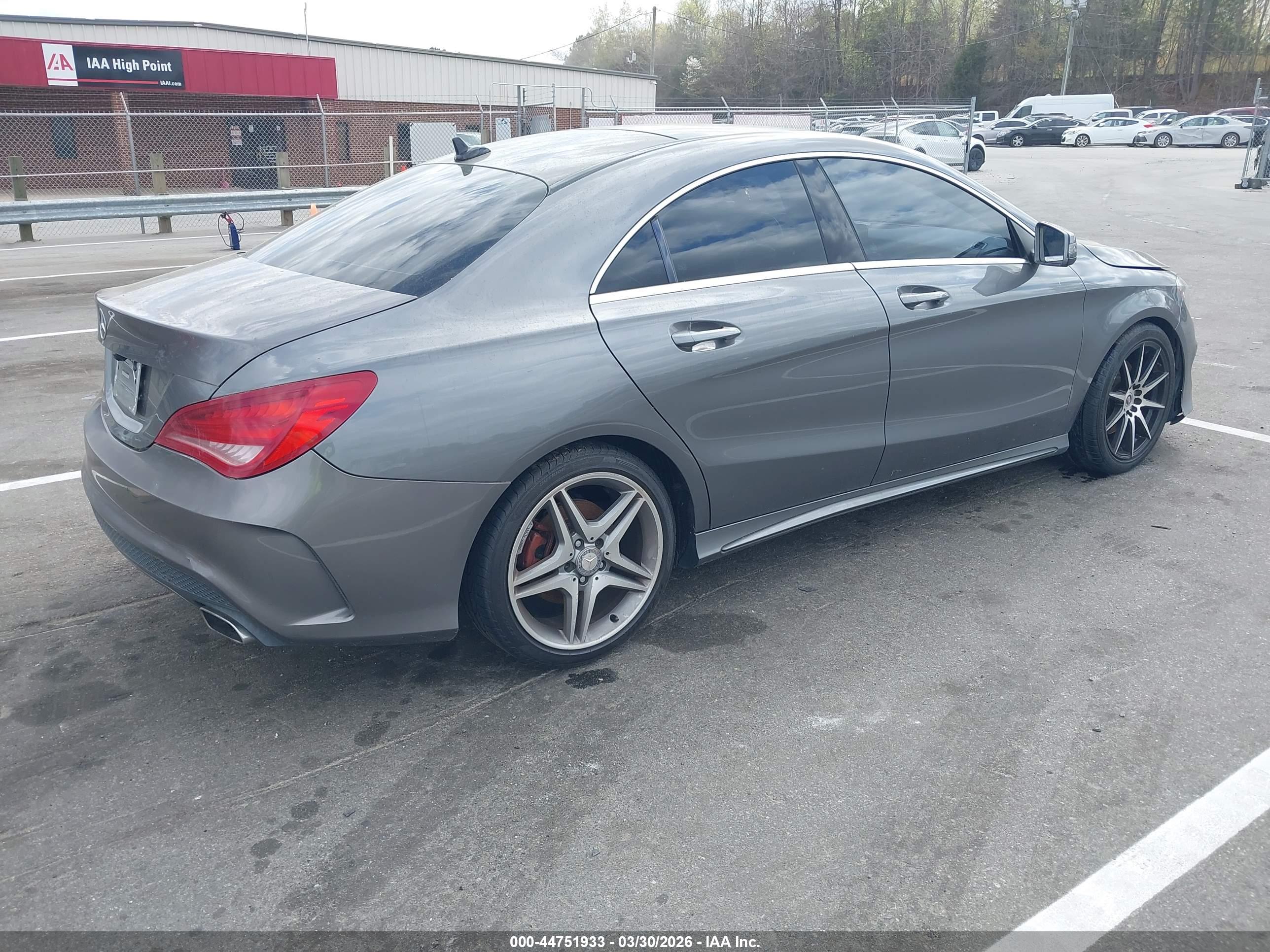 MERCEDES-BENZ CLA image 4