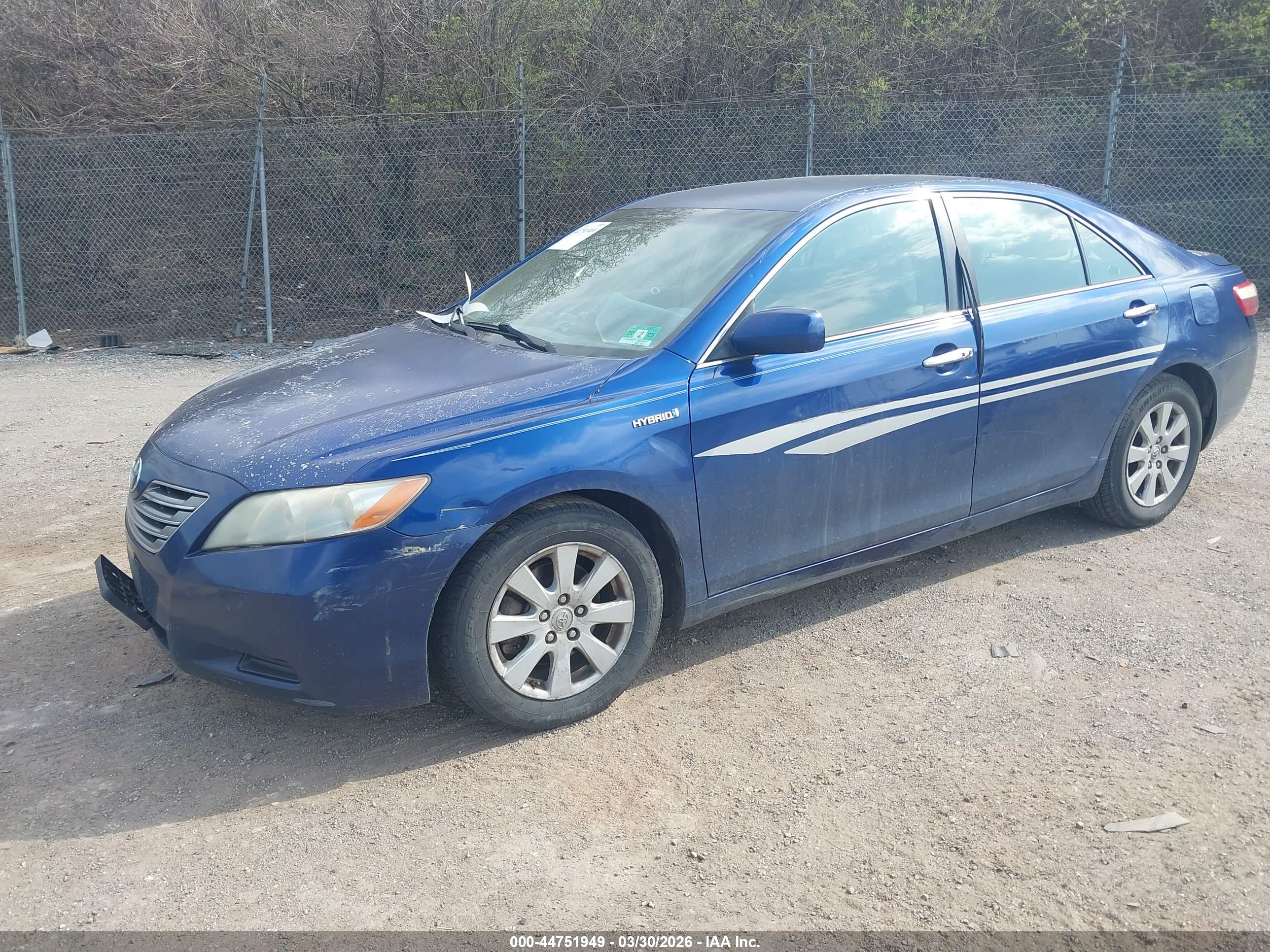 TOYOTA CAMRY image 2