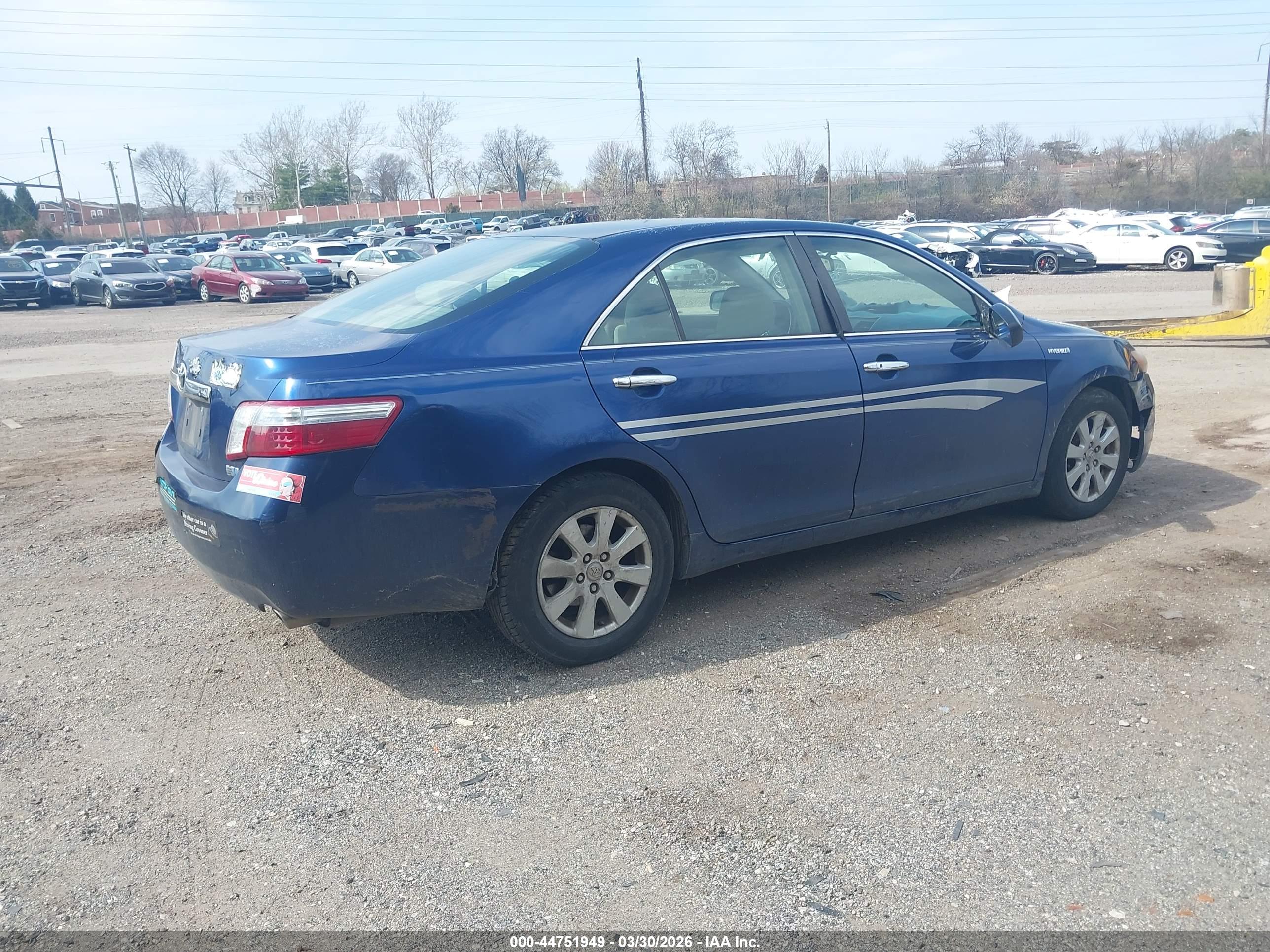 TOYOTA CAMRY image 4