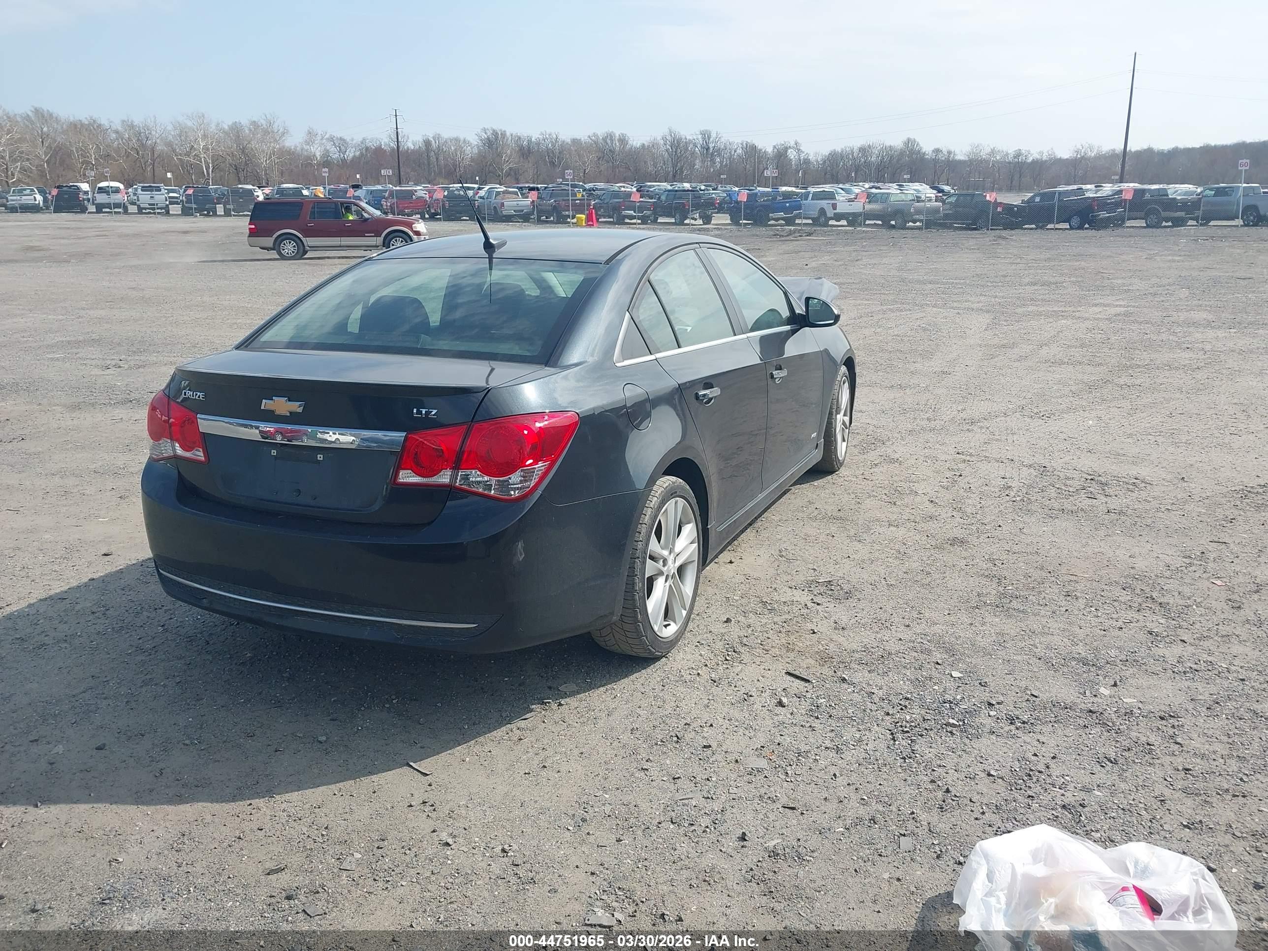 CHEVROLET CRUZE image 4