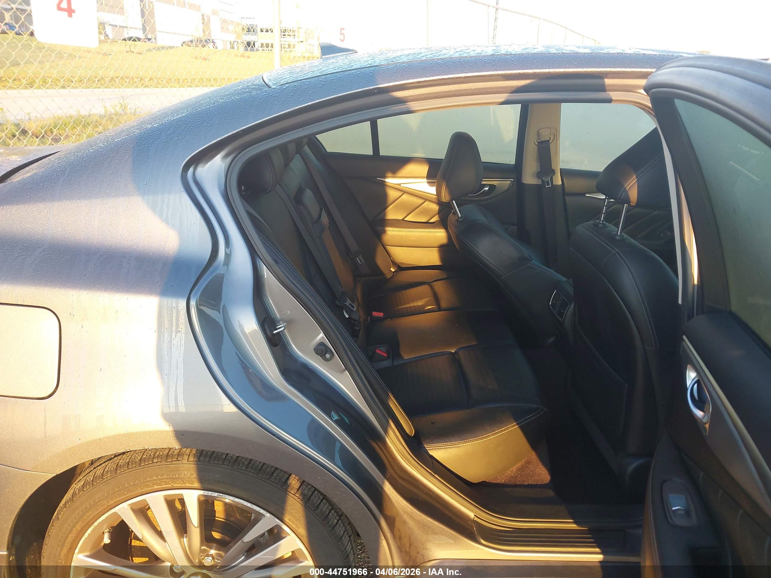 INFINITI Q50 image 8