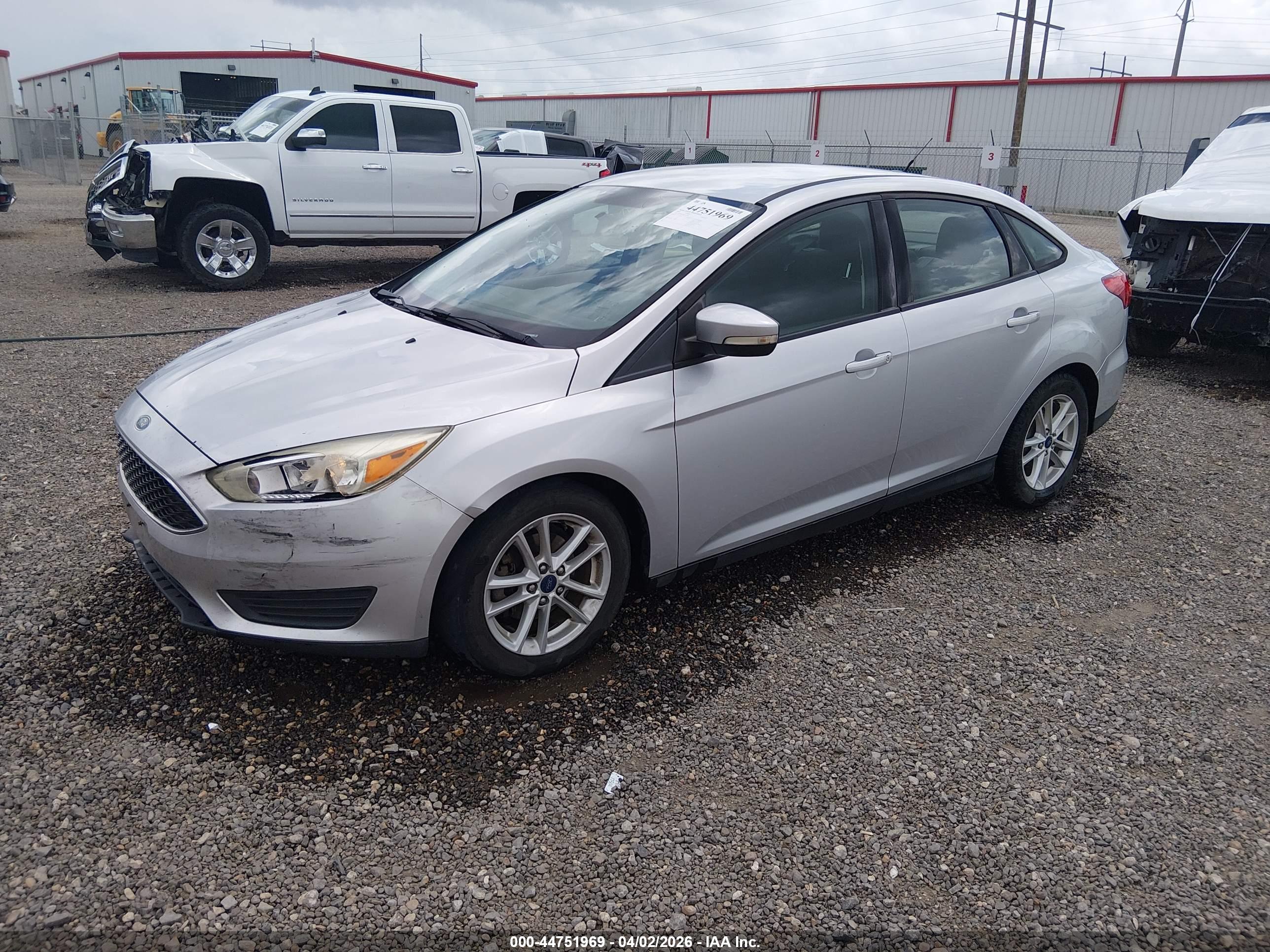 FORD FOCUS image 2