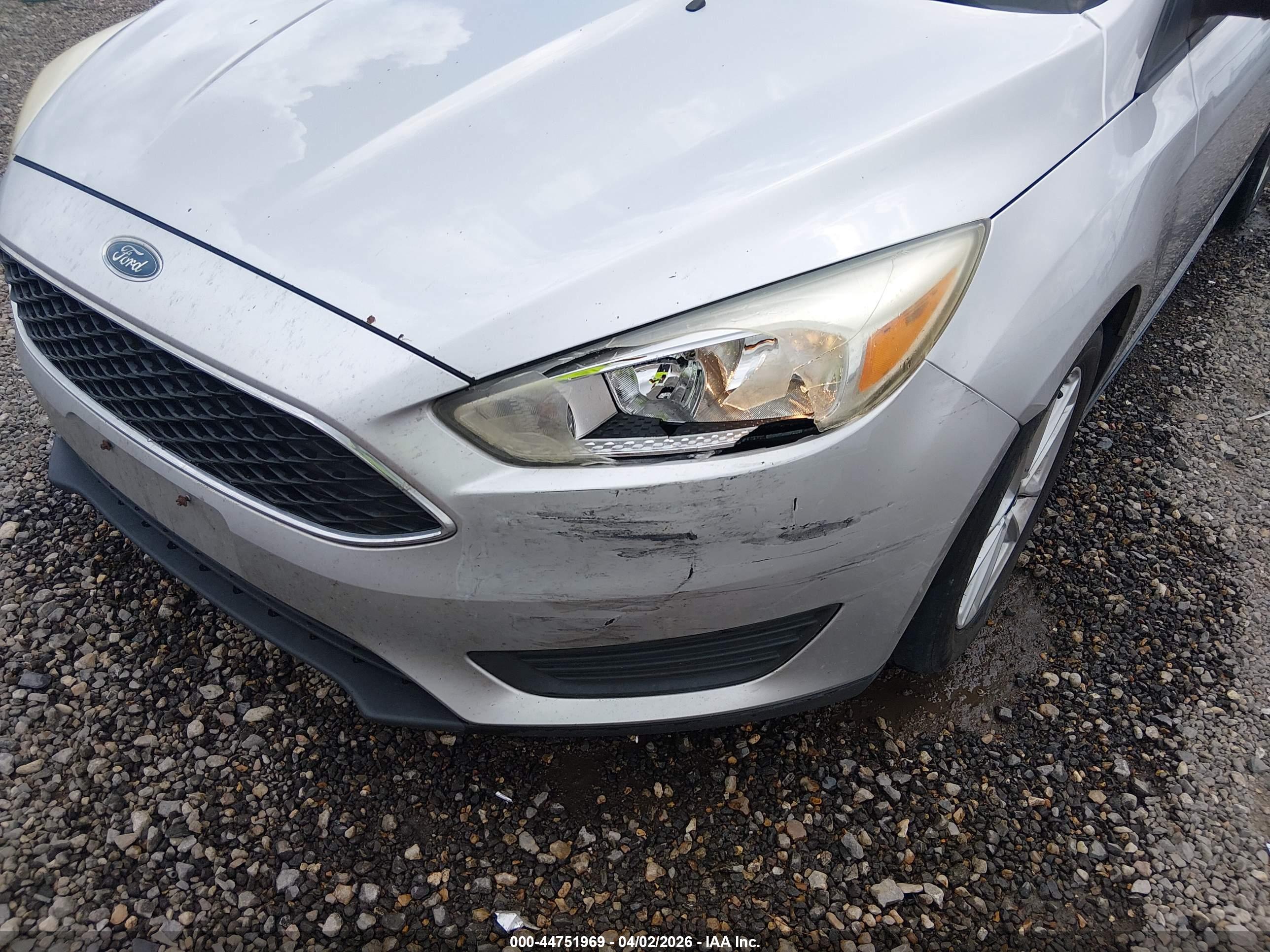 FORD FOCUS image 6