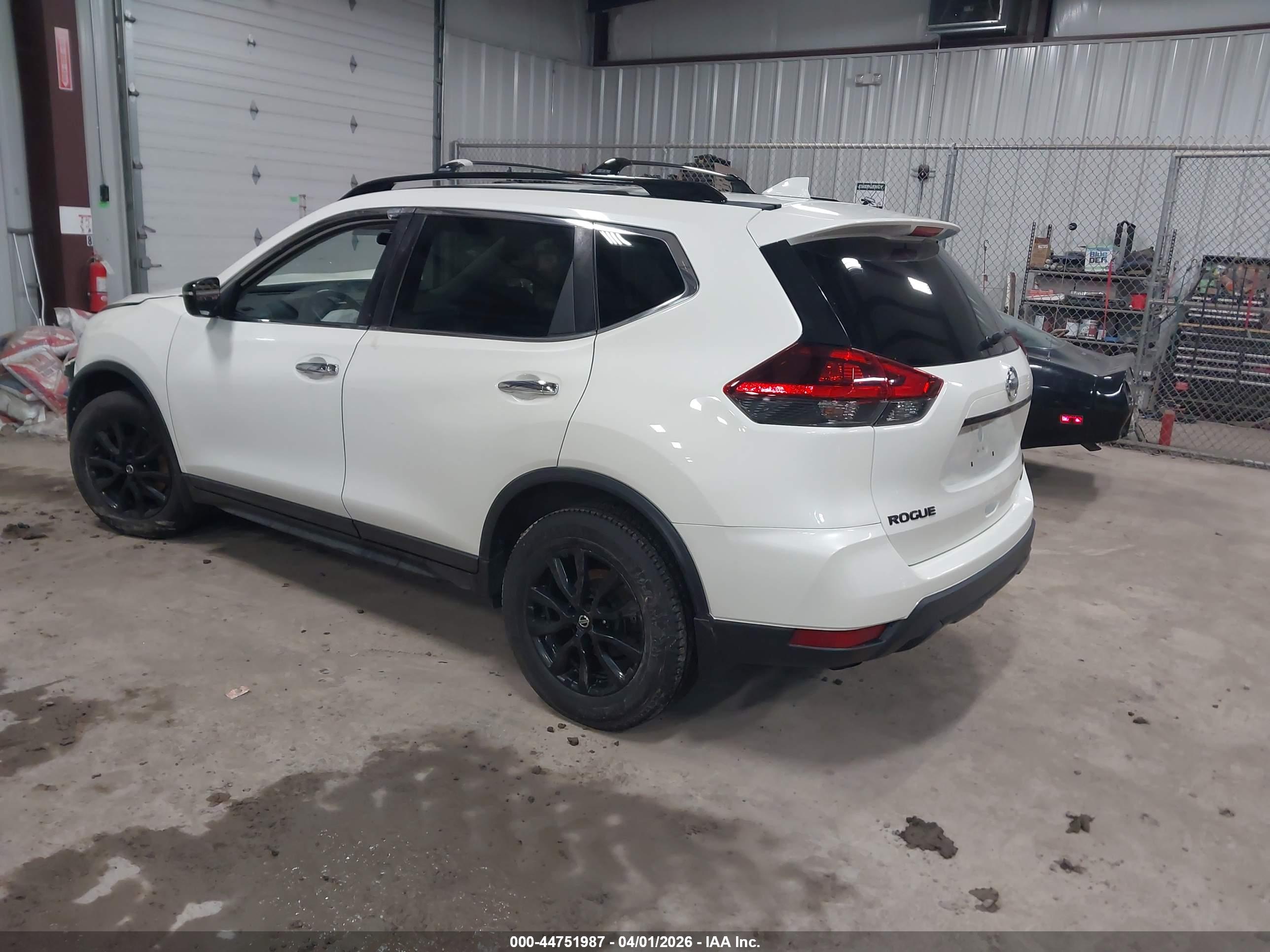 NISSAN ROGUE image 3
