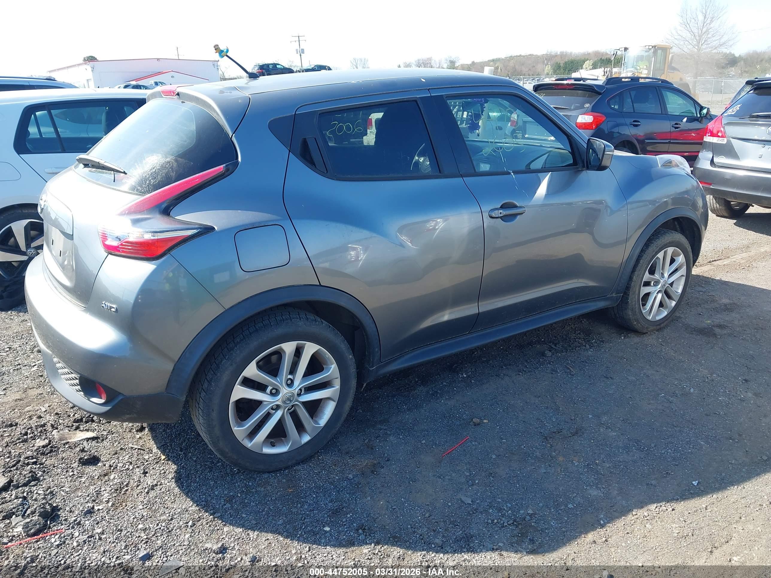 NISSAN JUKE image 4
