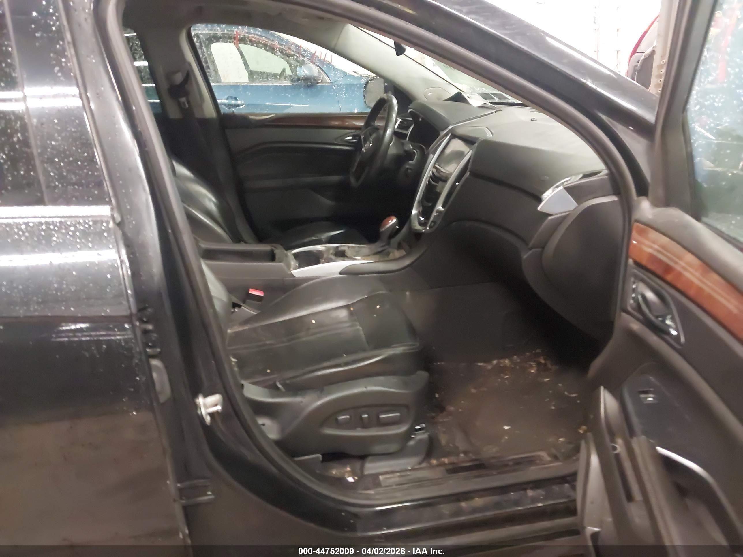 CADILLAC SRX image 5