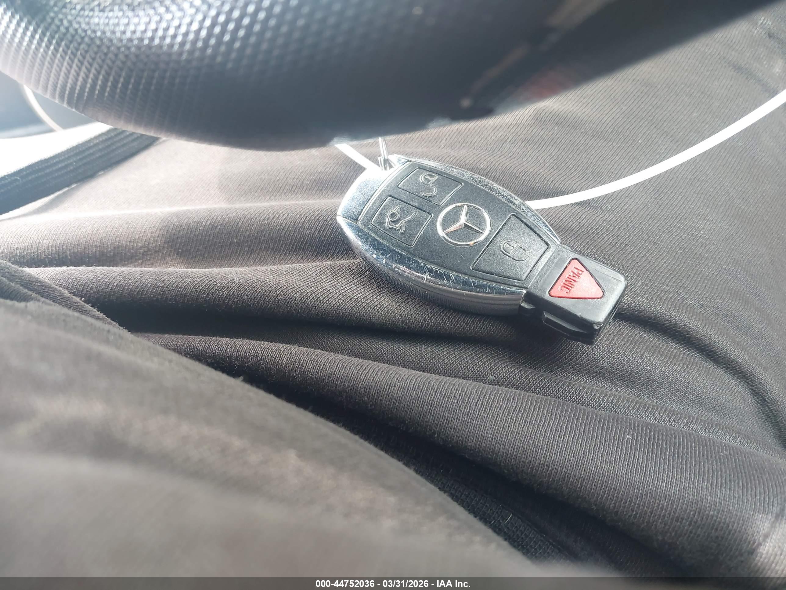 MERCEDES-BENZ C image 11