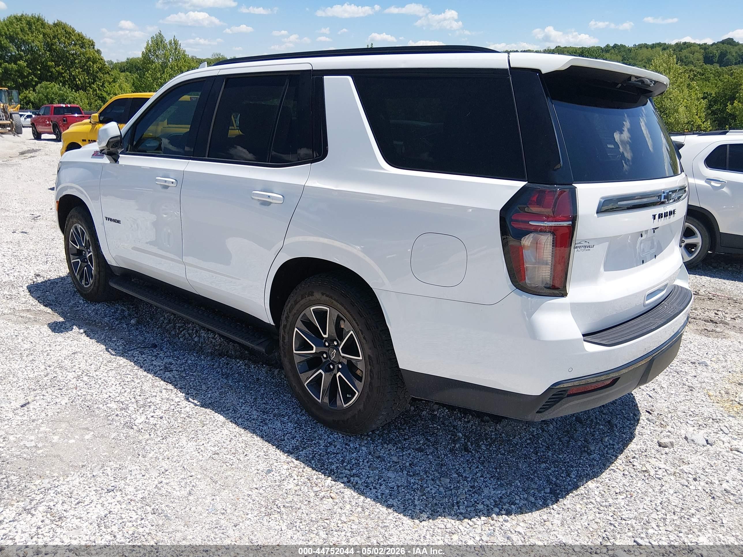 CHEVROLET TAHOE image 3
