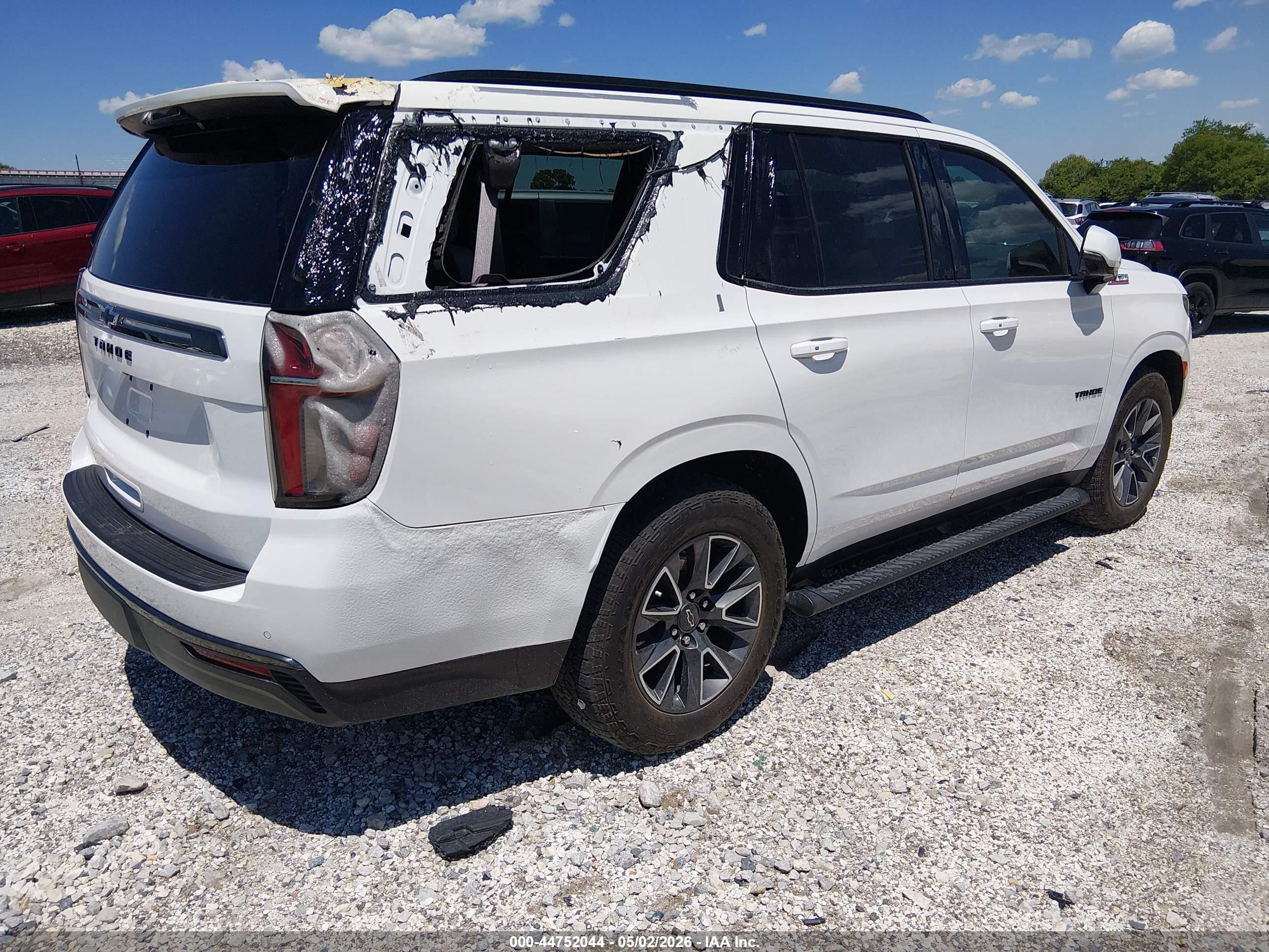 CHEVROLET TAHOE image 4