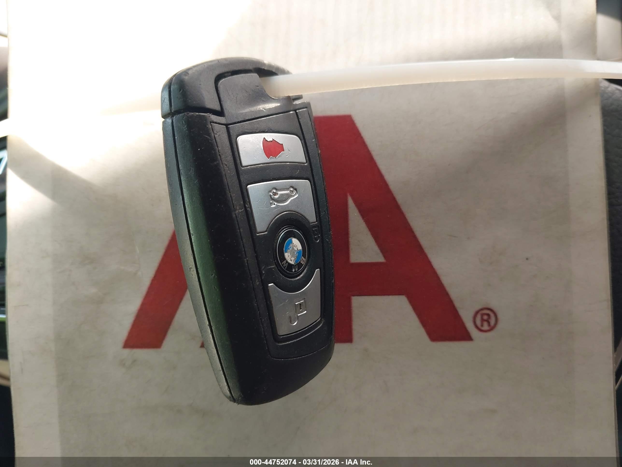 BMW 528I image 11