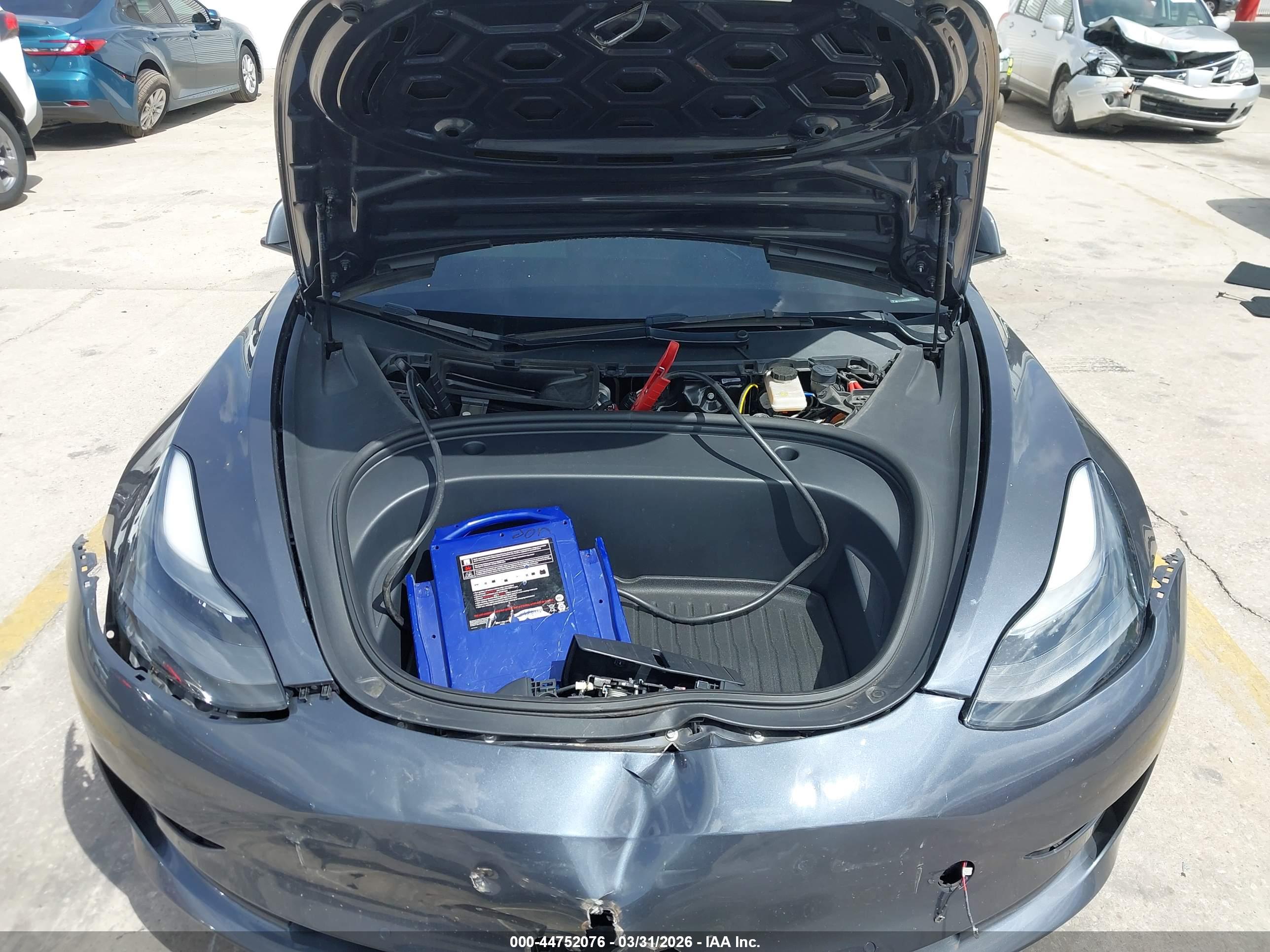 TESLA MODEL image 10