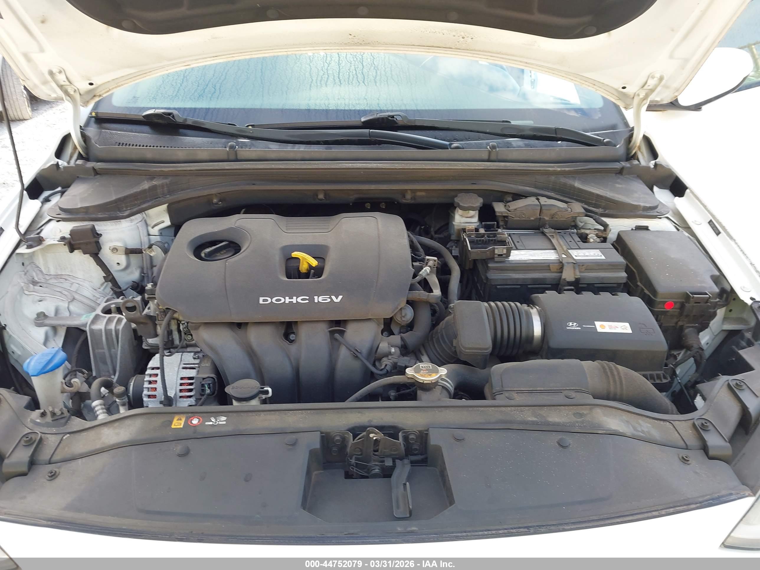 HYUNDAI ELANTRA image 10