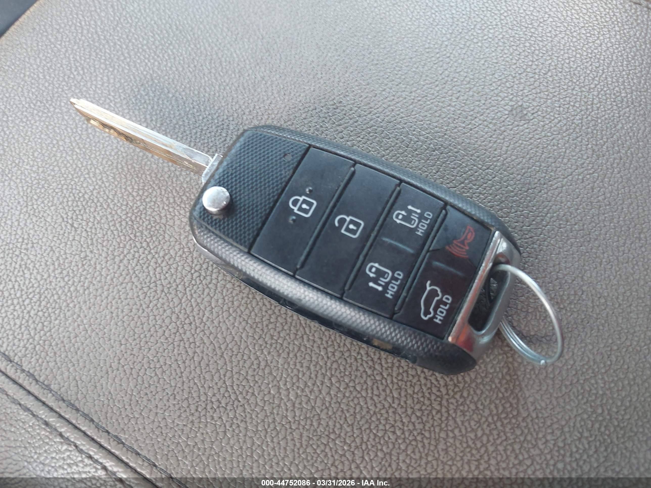 KIA SEDONA image 11