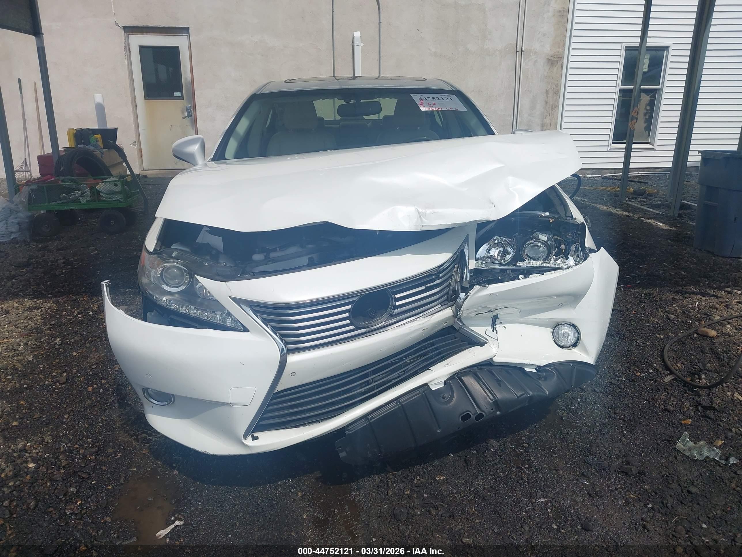 LEXUS ES image 6