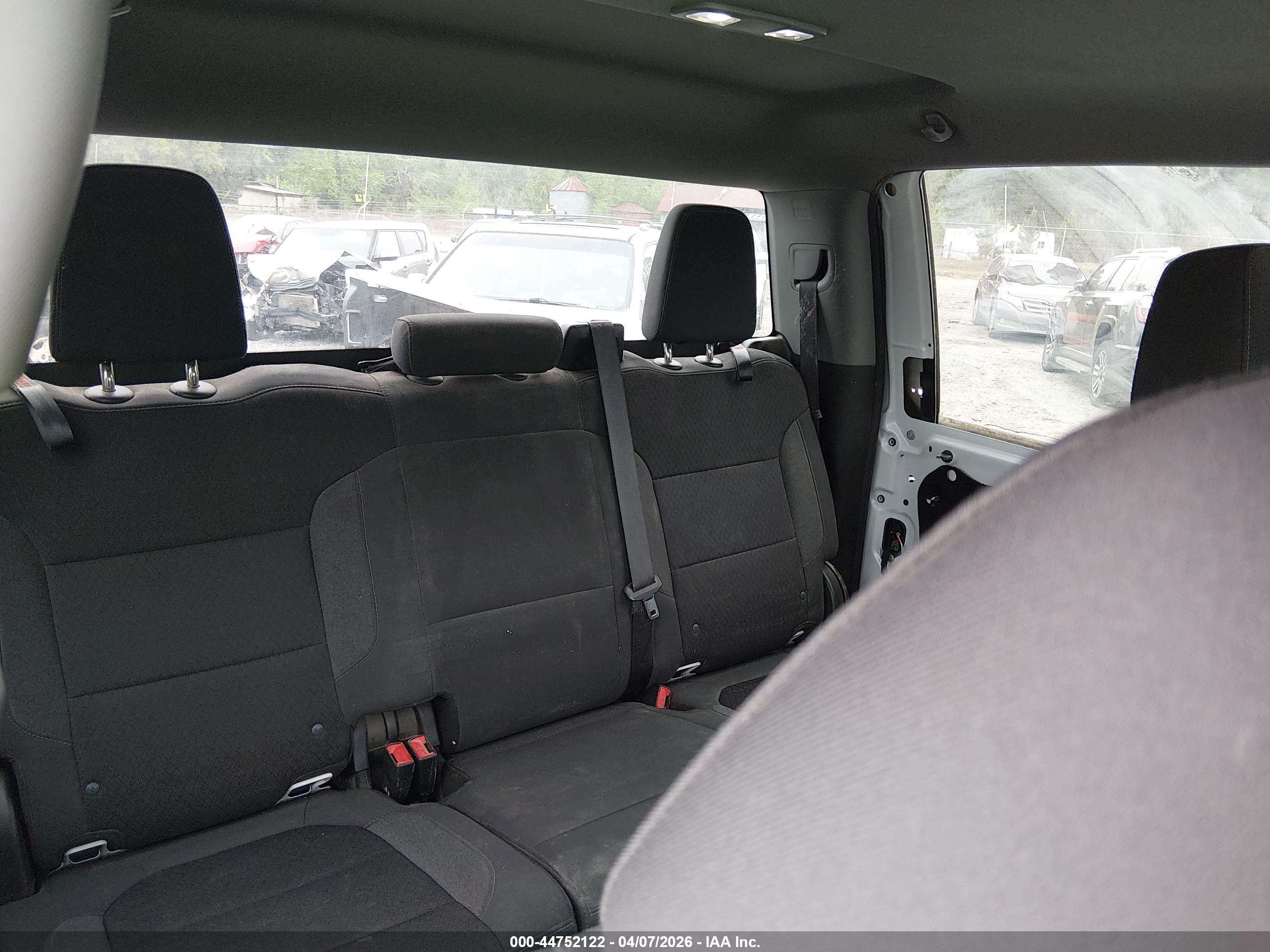 GMC SIERRA image 7
