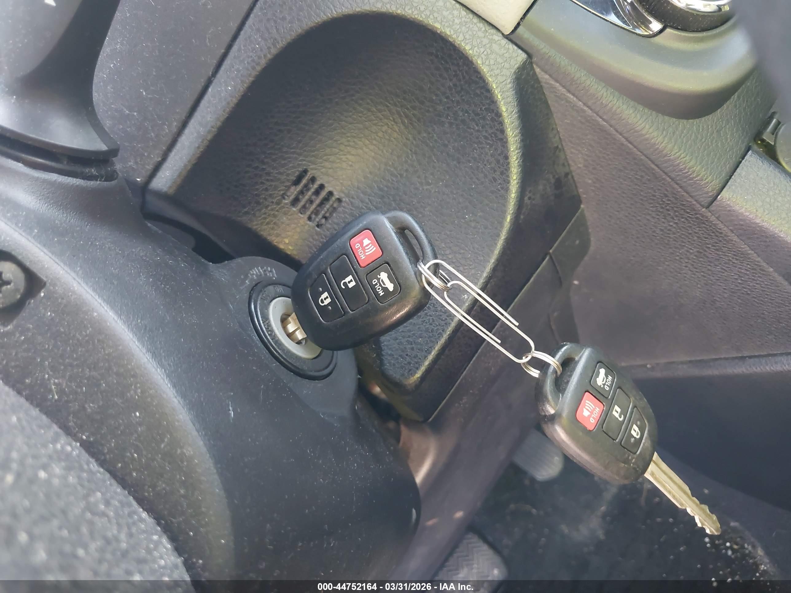 TOYOTA COROLLA image 11