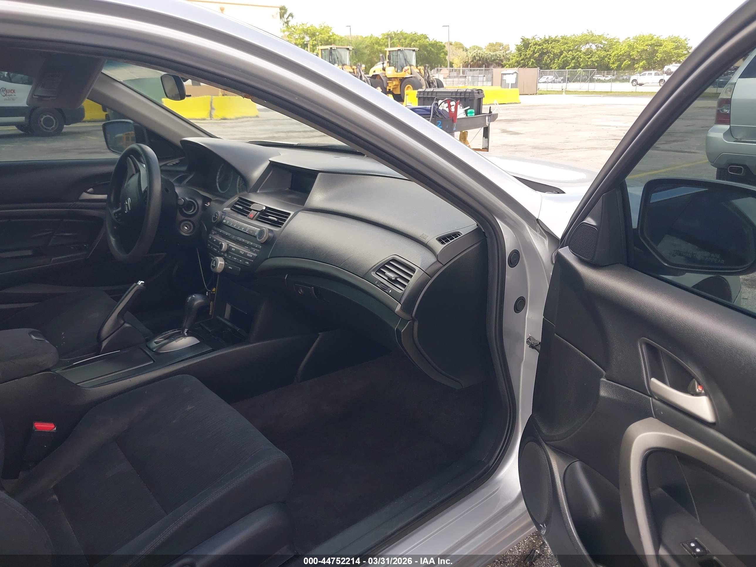 HONDA ACCORD image 5