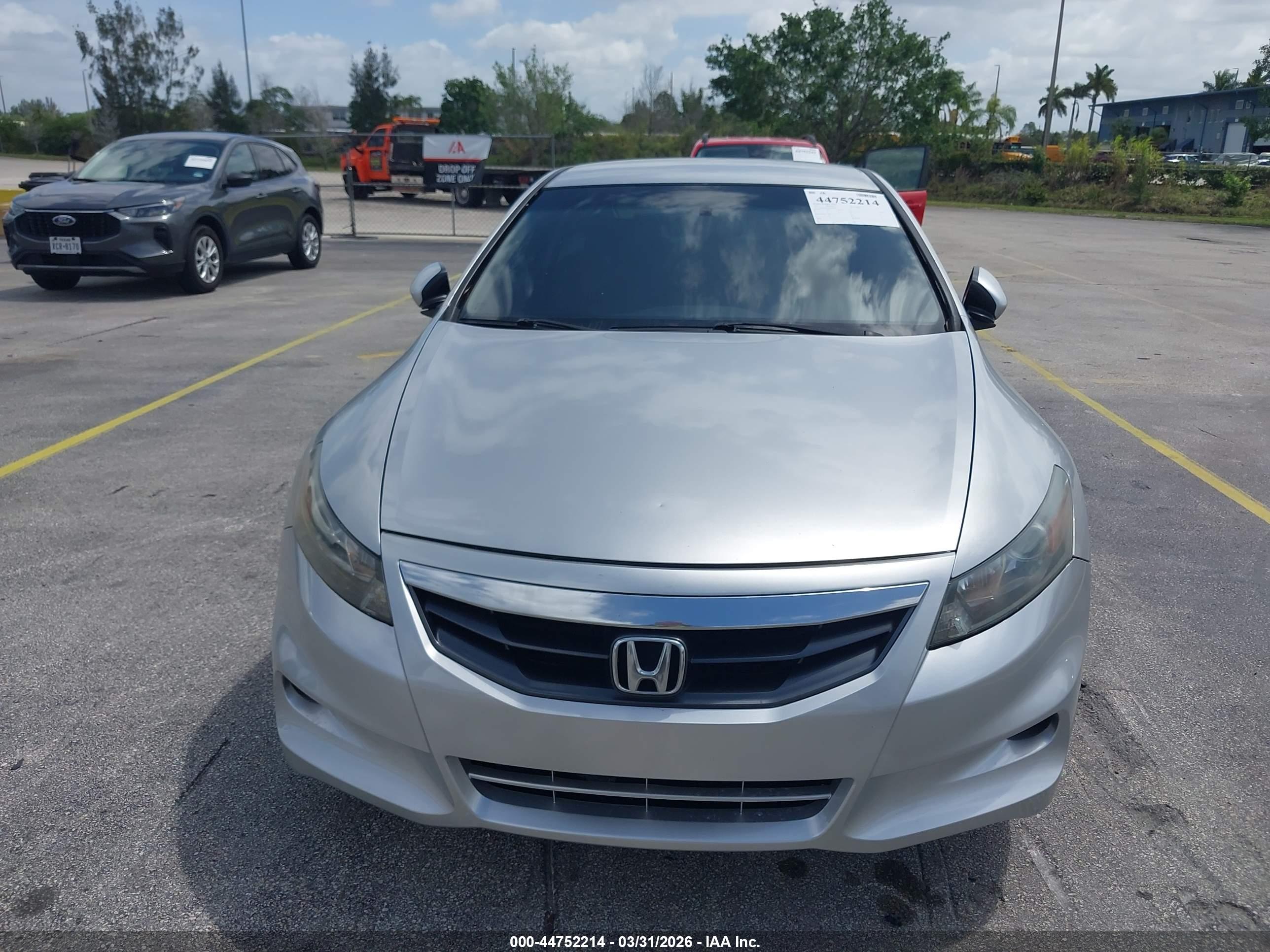 HONDA ACCORD image 6
