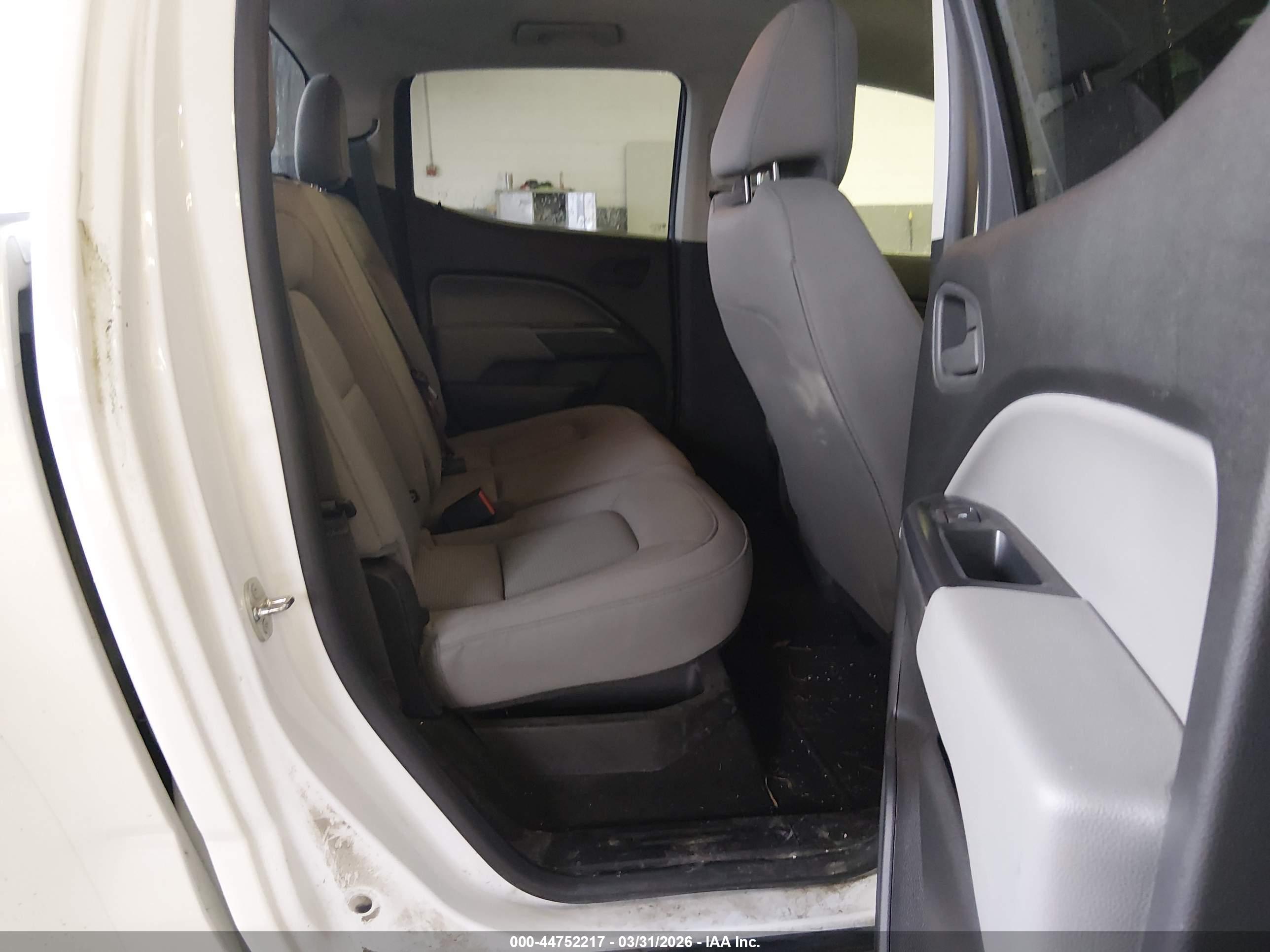 CHEVROLET COLORADO image 8