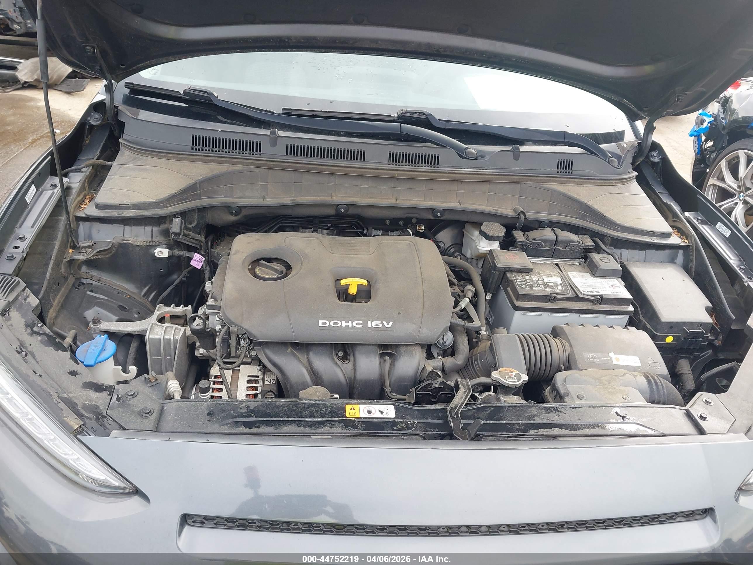 HYUNDAI KONA image 10